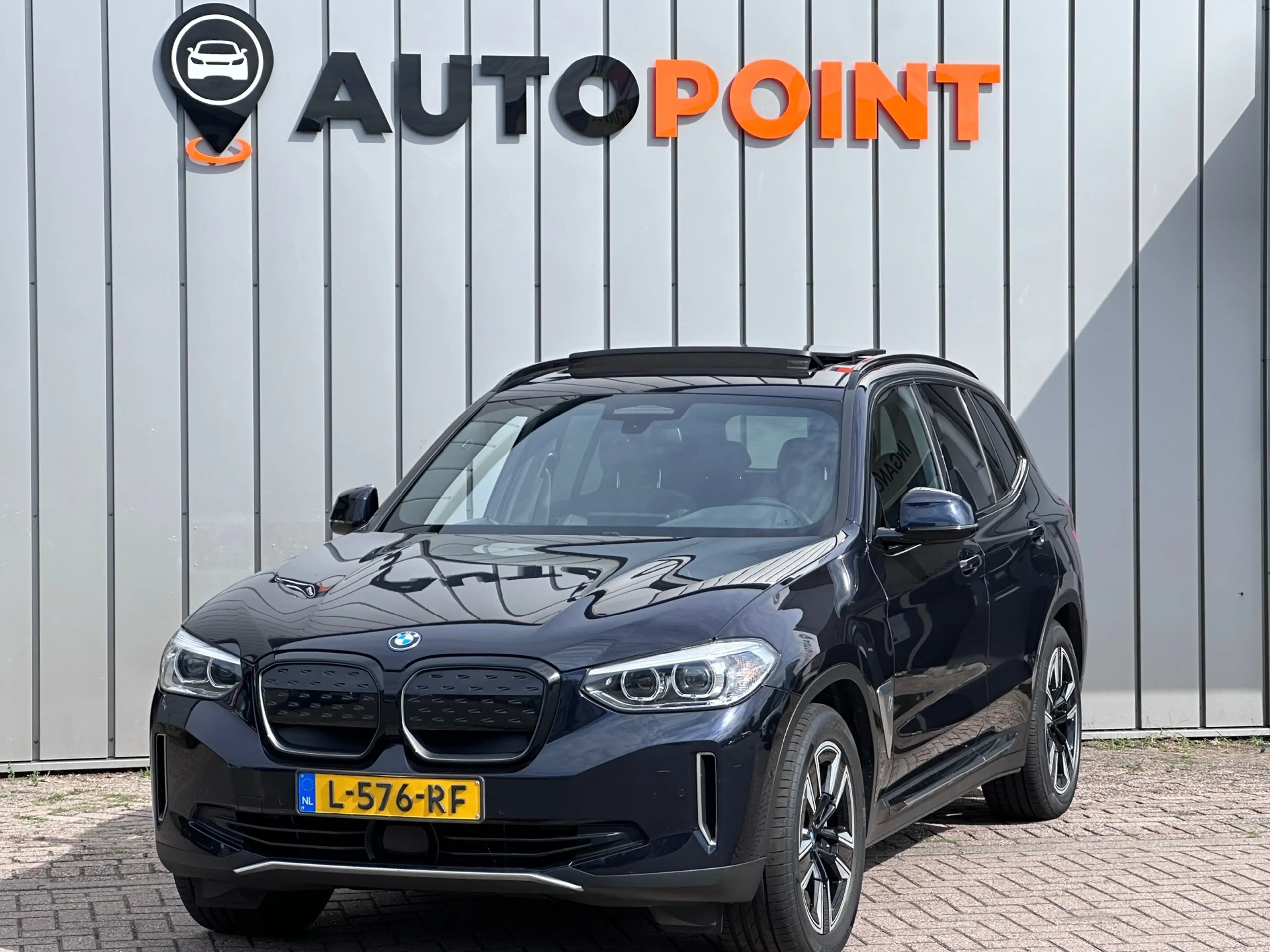 BMW iX3 Executive 80 kWh SOH 96% 3 Fase [ Panorama Navi Ap — photo 3