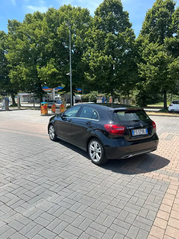 Mercedes-Benz A 180