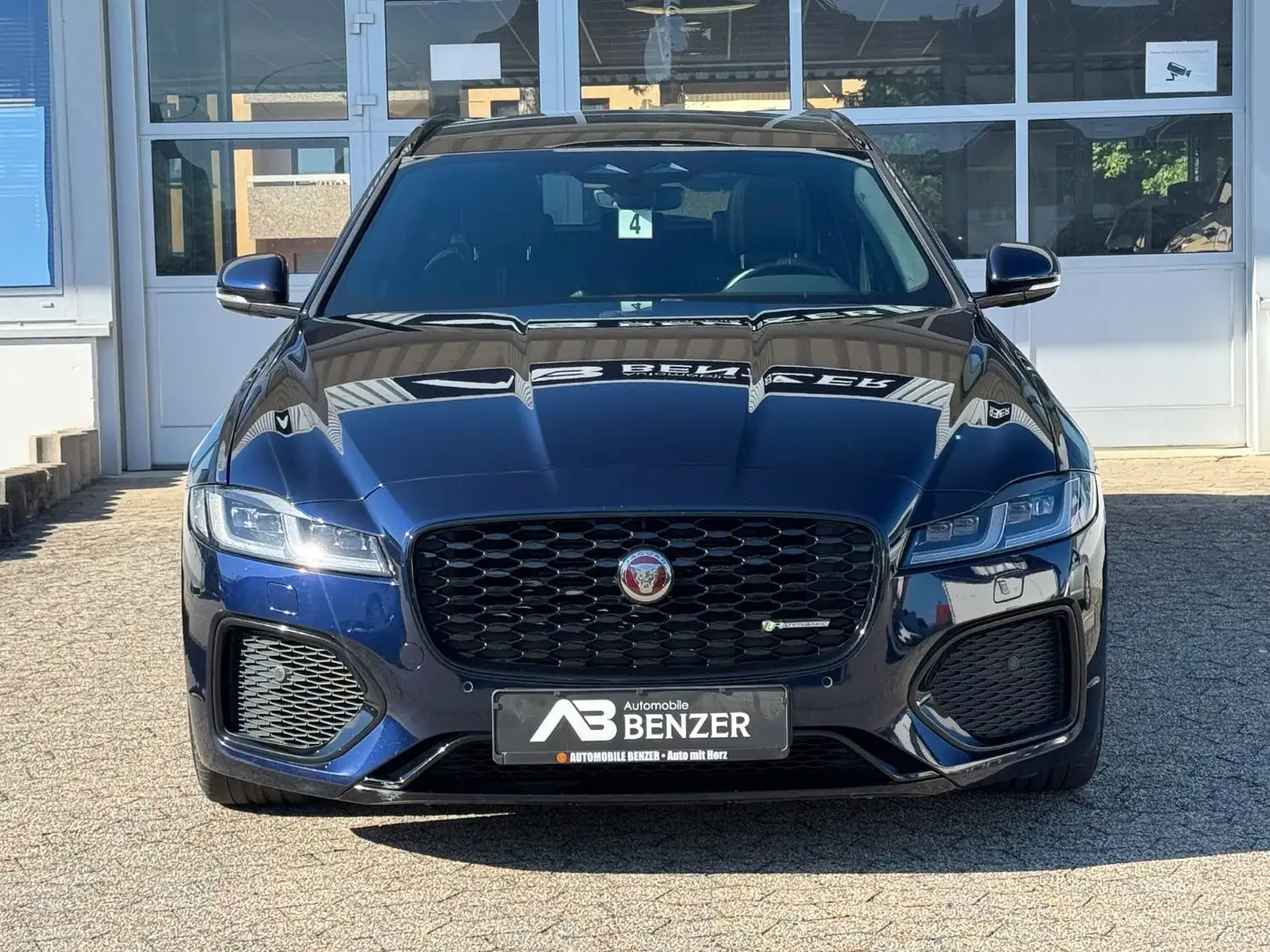 jaguar xf