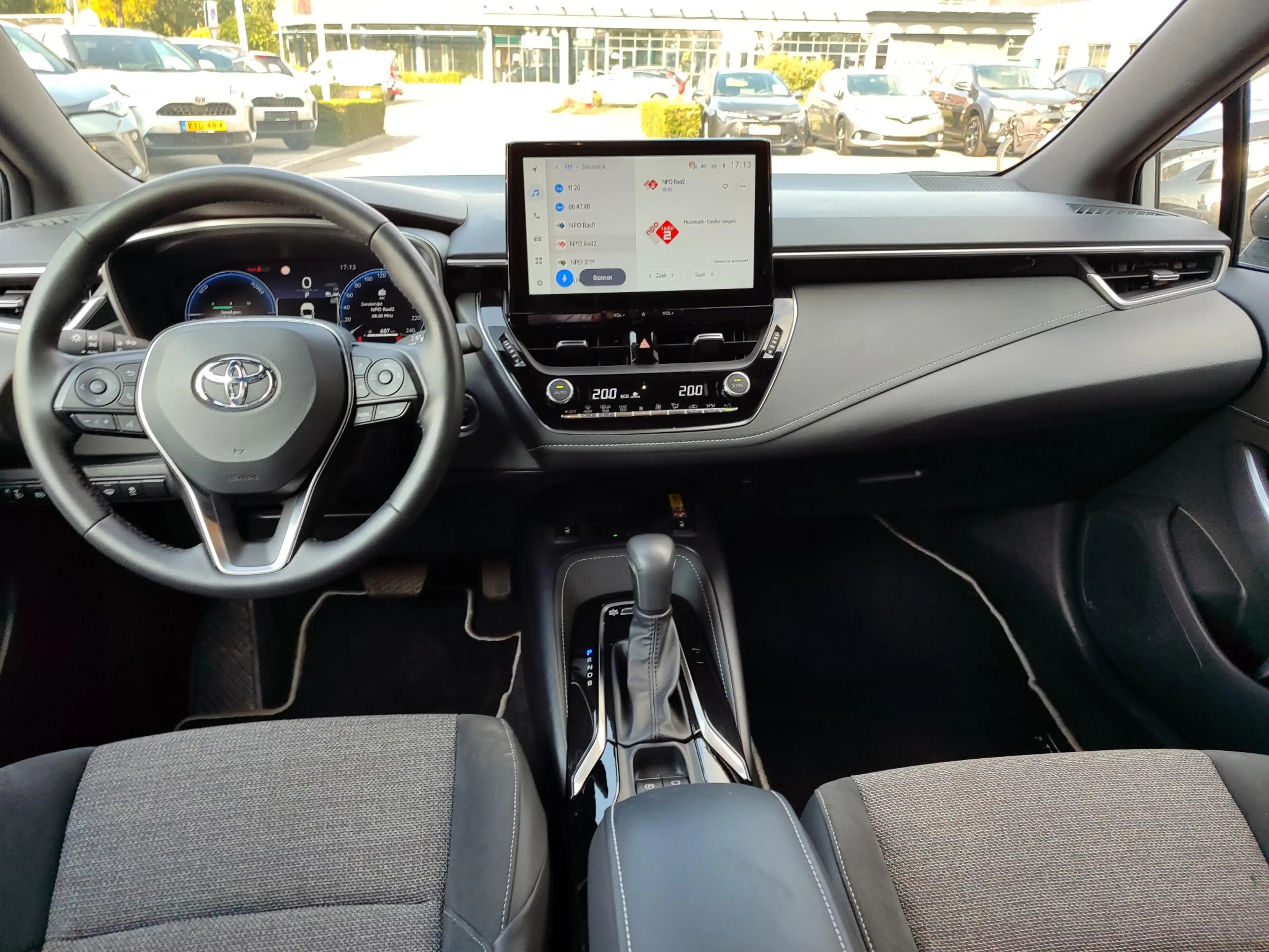 Toyota Corolla Touring Sports Hybrid 140 DYNAMIC STOEL/STUURVERW — photo 8