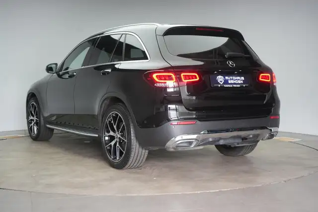 Mercedes-Benz GLC view 5