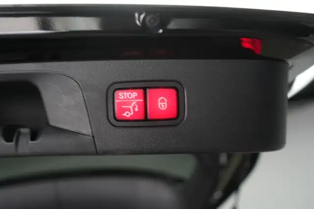 Mercedes-Benz GLC view 8