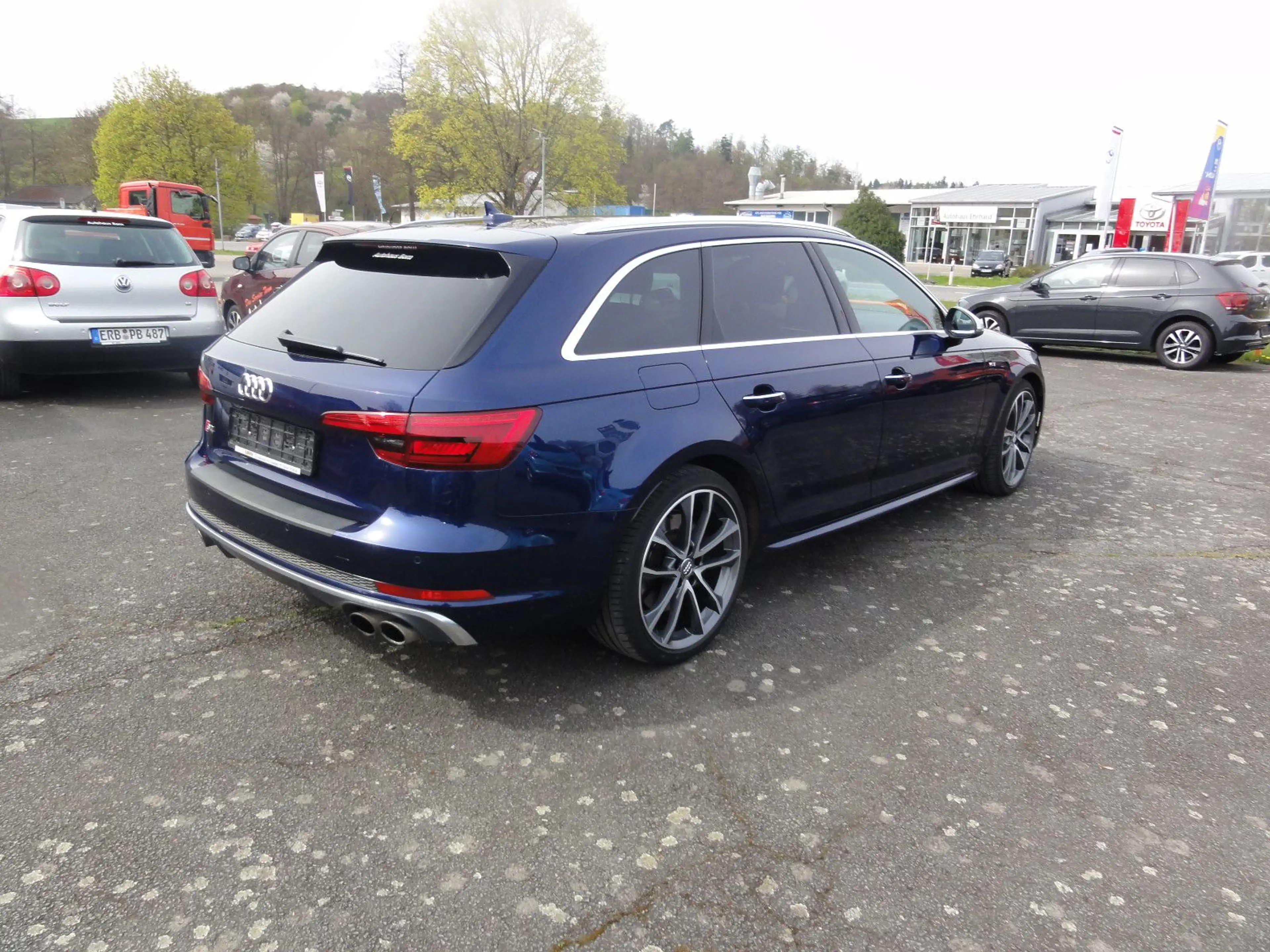 Audi S4 Avant 3.0 TFSI quattro Navi LED Alcantara — photo 5