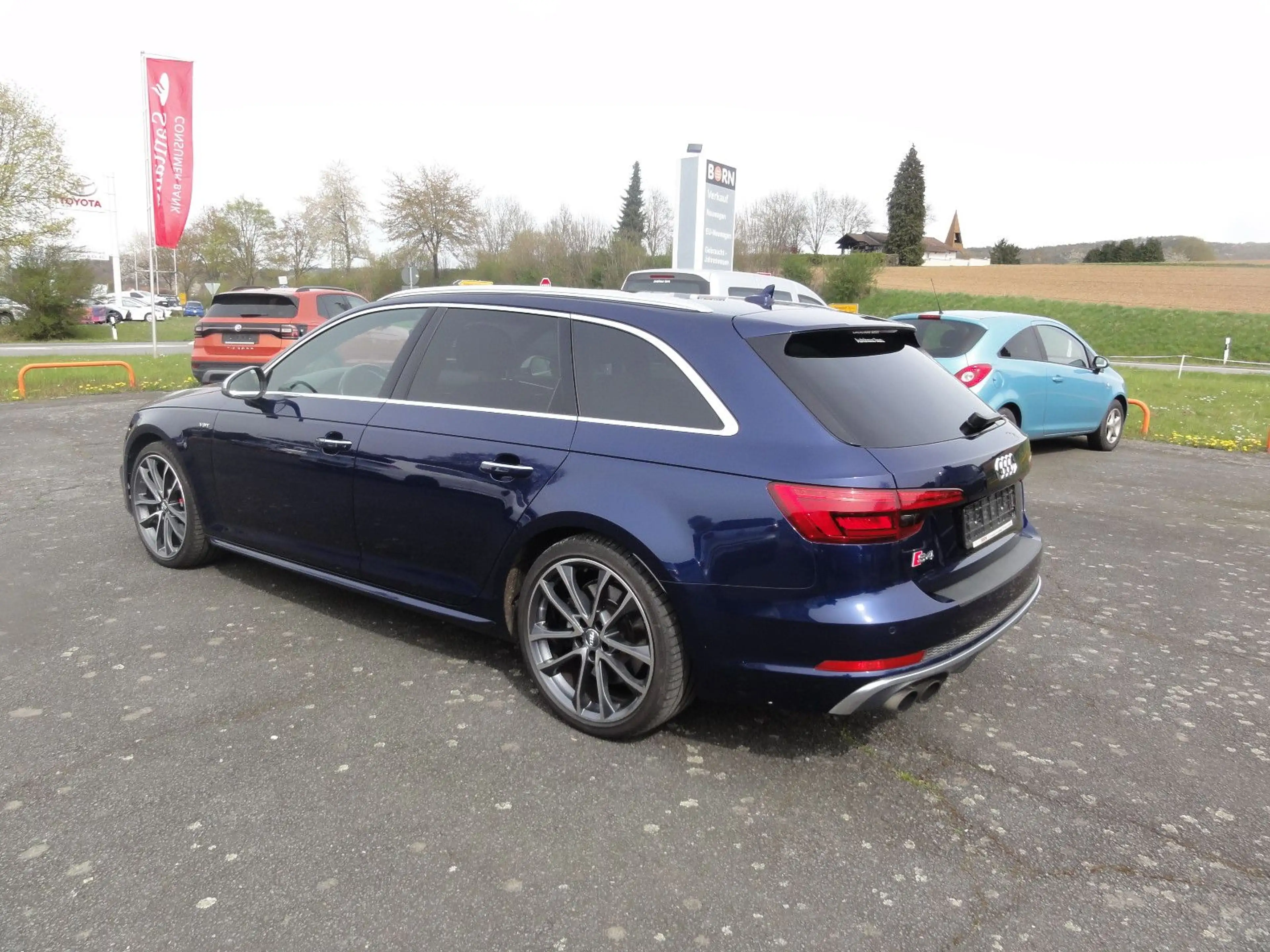 Audi S4 Avant 3.0 TFSI quattro Navi LED Alcantara — photo 3