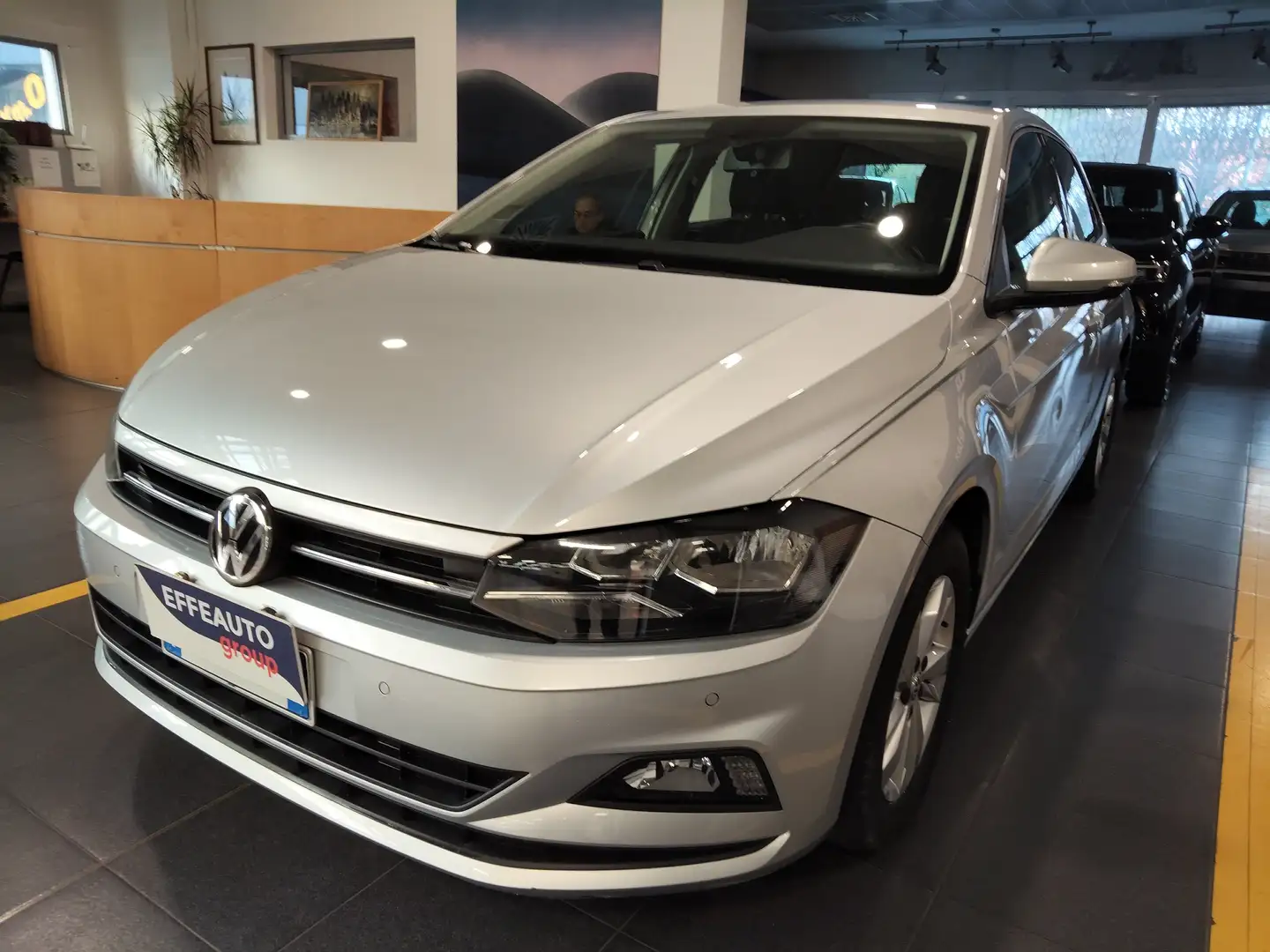Volkswagen Polo Polo VI 2017 5p 1.6 tdi Trendline 80cv - 1