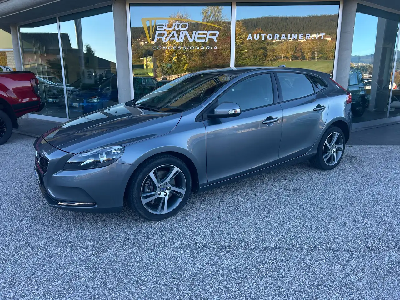 Volvo V40