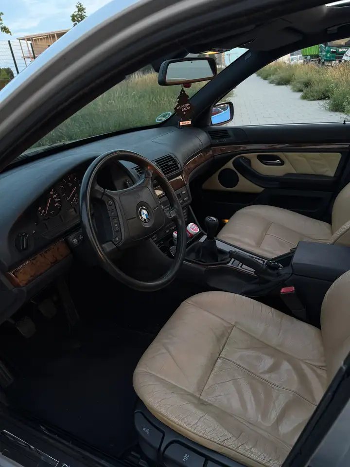 BMW 528 E39, foto 3