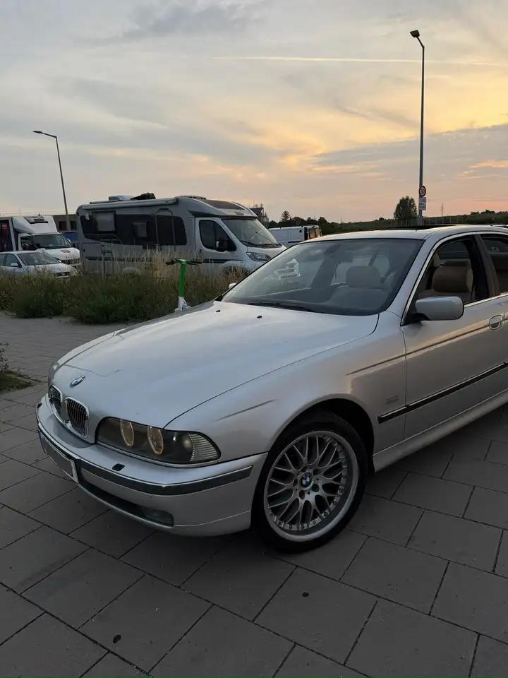 BMW 528 E39, foto 2