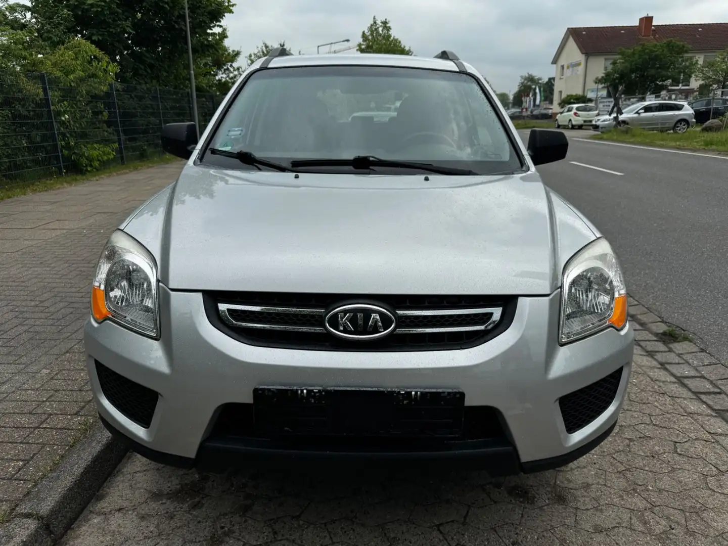 Kia Sportage Attract 2.0*1.Hand*Klima*Wenig KM* Срібний - 2
