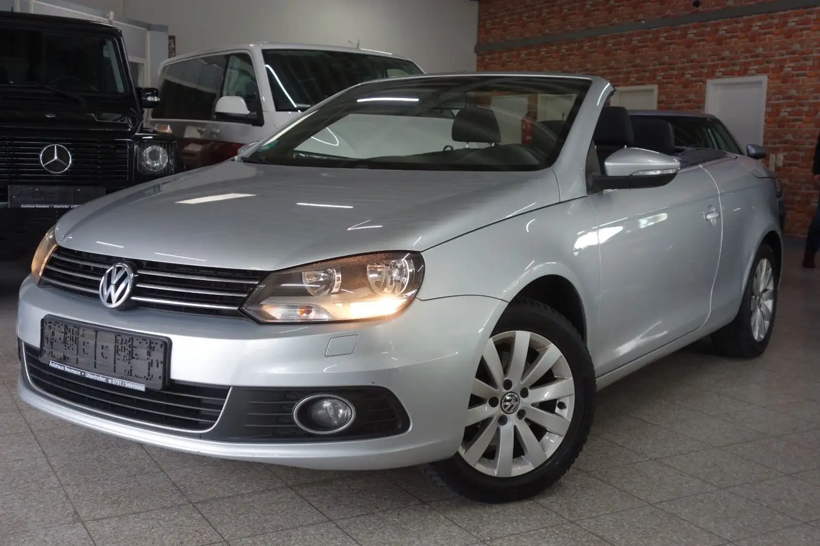 Volkswagen Eos -1.4TSI-90KW-Navi-PDC-SHZ-Panoramadach srebrna - 1