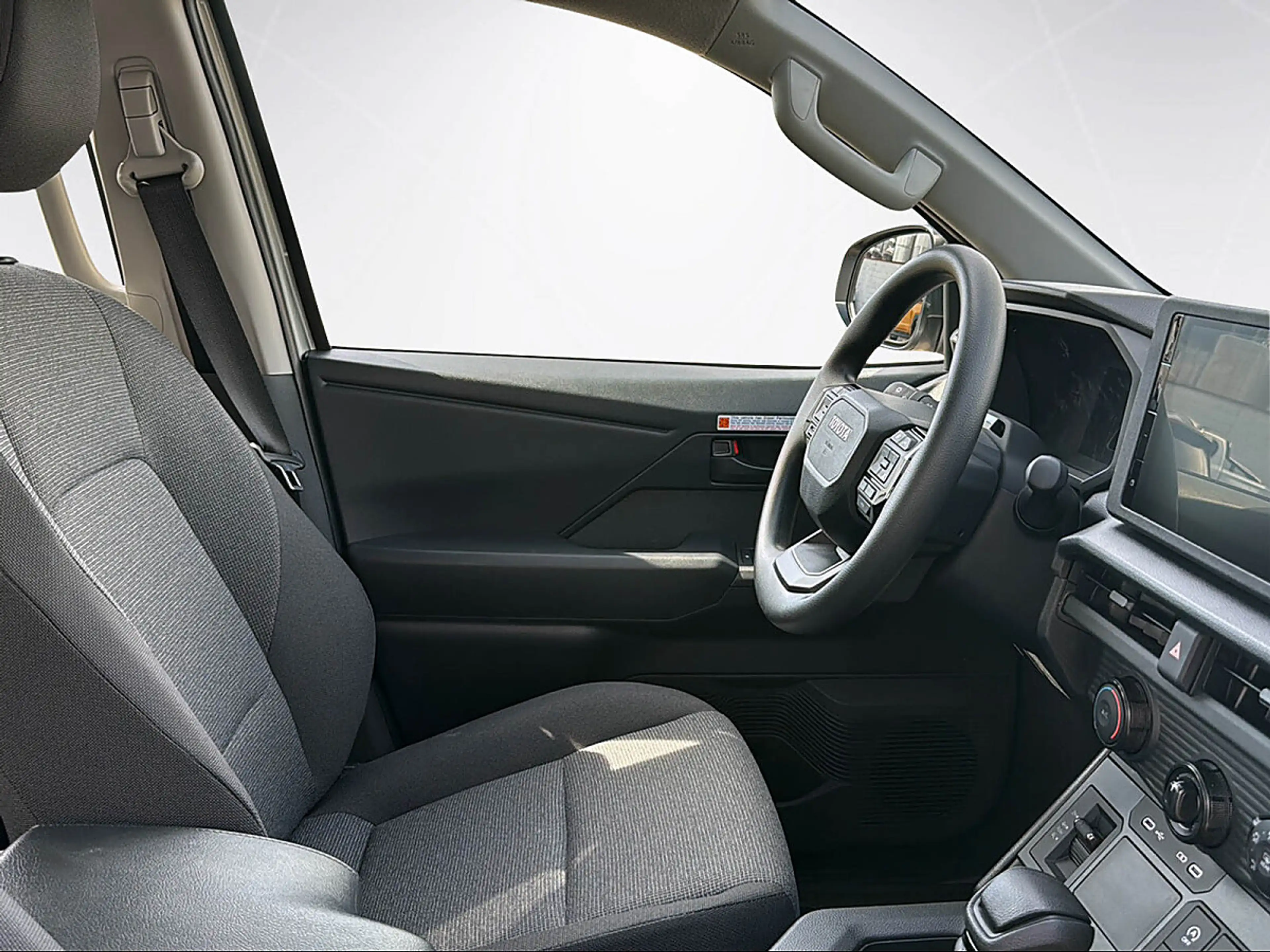 Toyota Hilux DK Duty 2,8 D-4D MHEV 4WD Aut. — photo 11