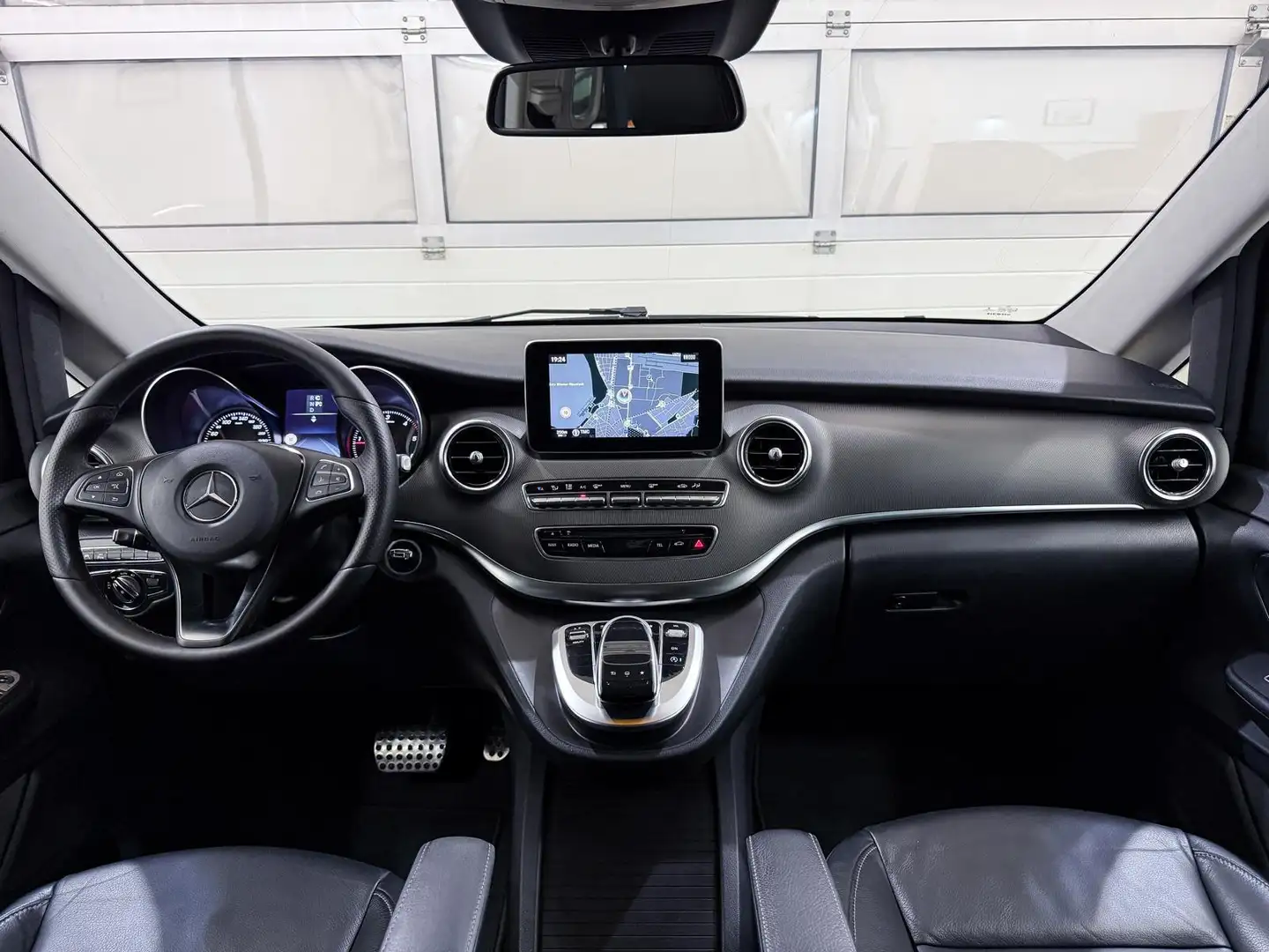 Mercedes-Benz V 250 250 d Lang Aut. KEİN 4MATİC. !!!! 00436605556570 Silber - 1