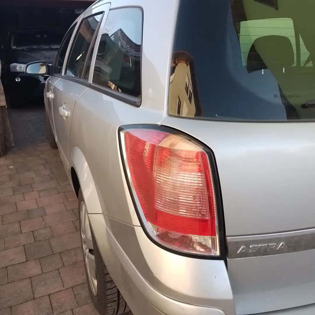 Opel Astra Astra 1.8 Caravan Edition - 2