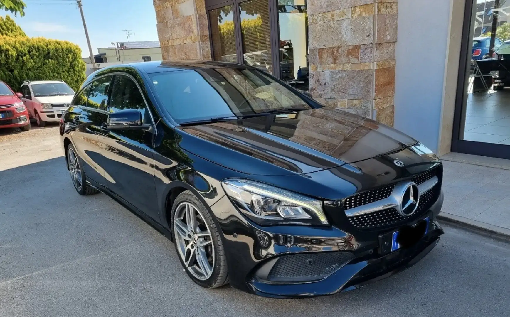 Mercedes-Benz CLA 200 Shooting Brake d Night Edition auto - 1
