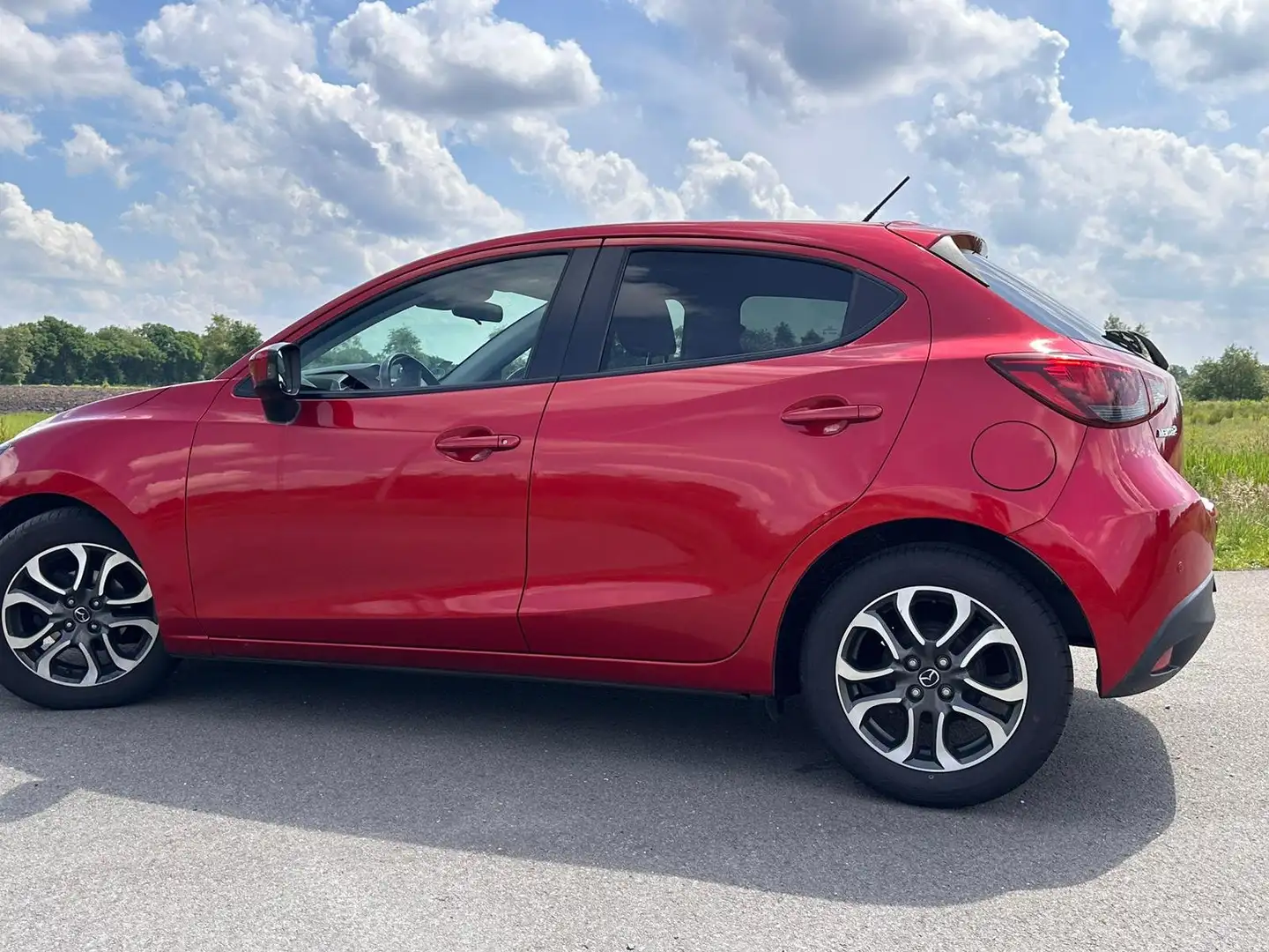 Mazda 2 2 SKYACTIV-G 90 Nakama Rot - 1