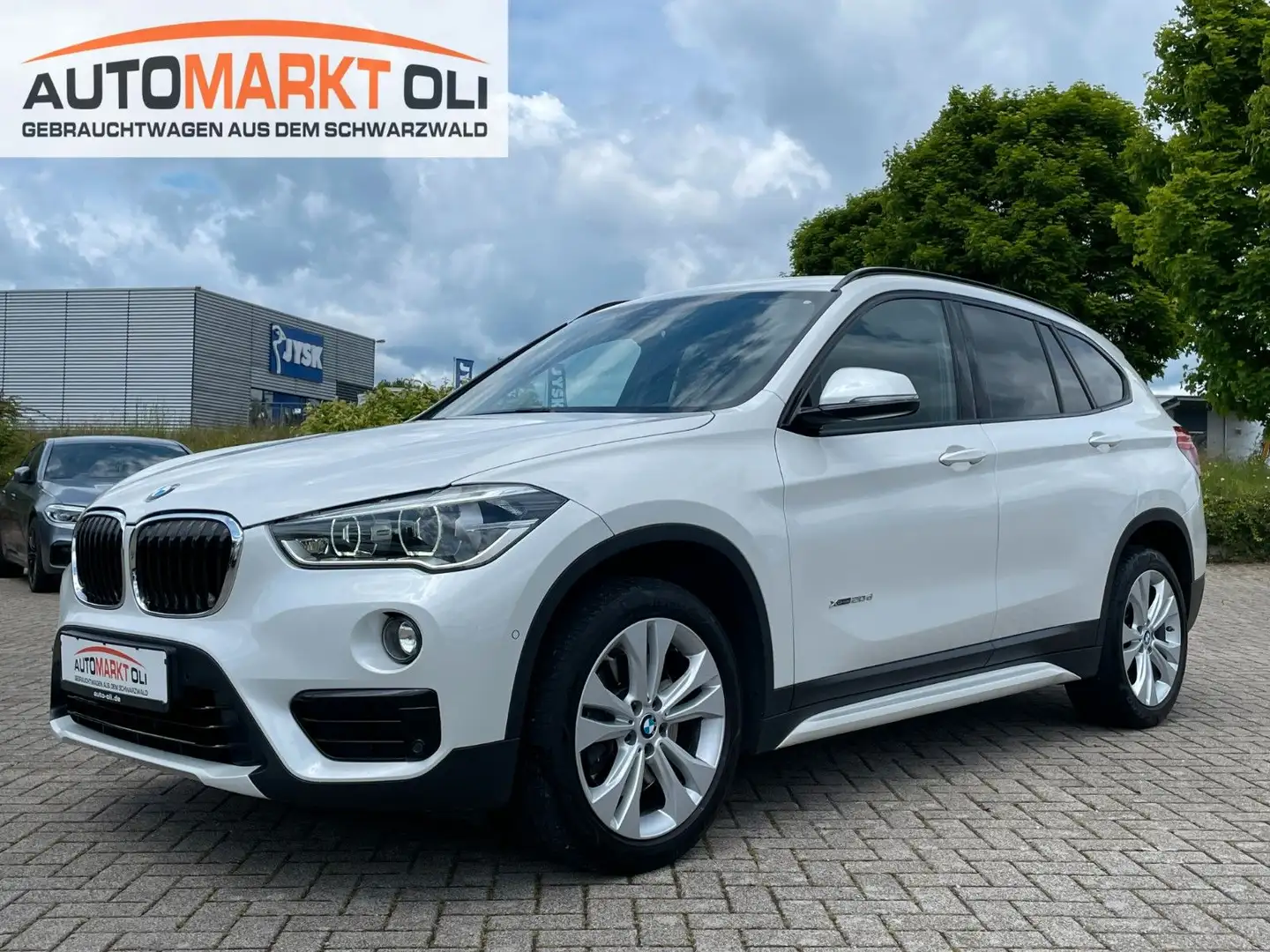 BMW X1 xDrive20d SportLine*Navi*LED*Assist*PDC*Klima Blanc - 1