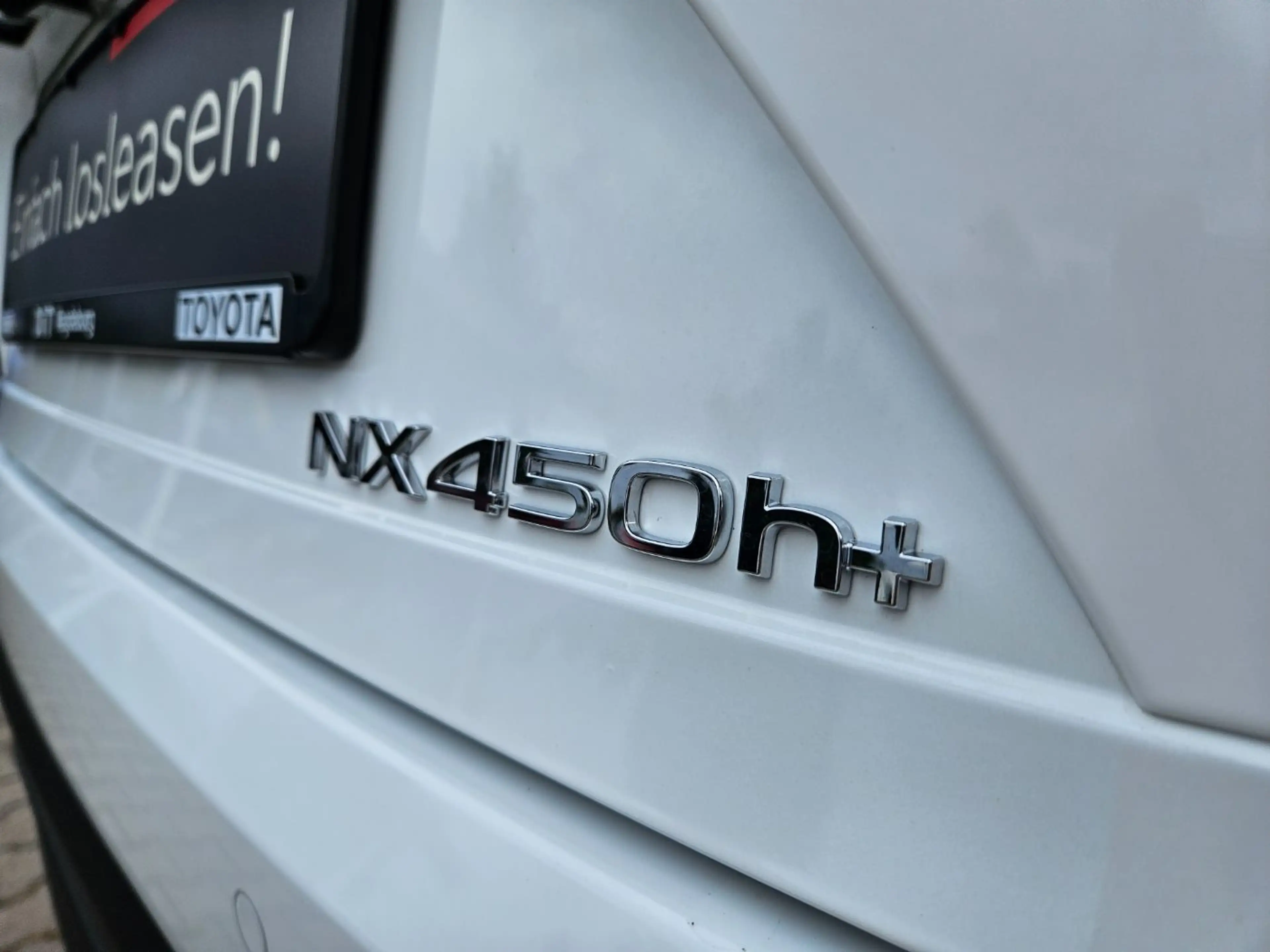 Lexus NX 450h+ Executive Pano Techno. + Interieur-Paket — photo 14
