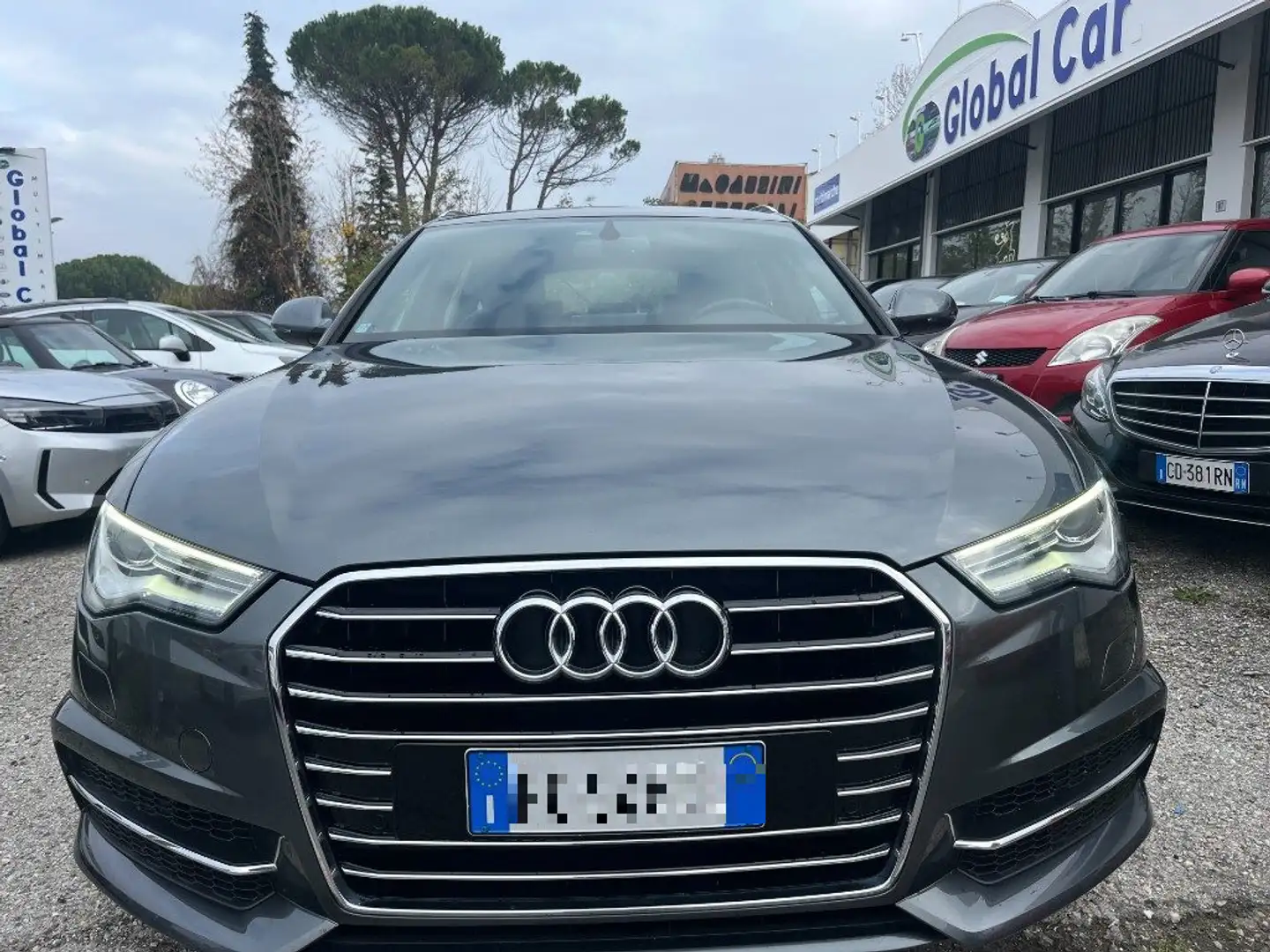 Audi A6 Avant 2.0 TDI 190 CV ultra S tronic  S-LINE Grau - 2