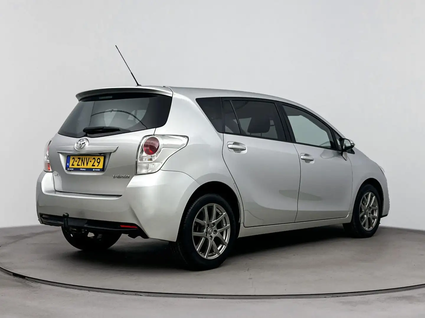 Toyota Verso 1.6 VVT-i Business 7-persoons | Panoramadak | Trek Grijs - 2