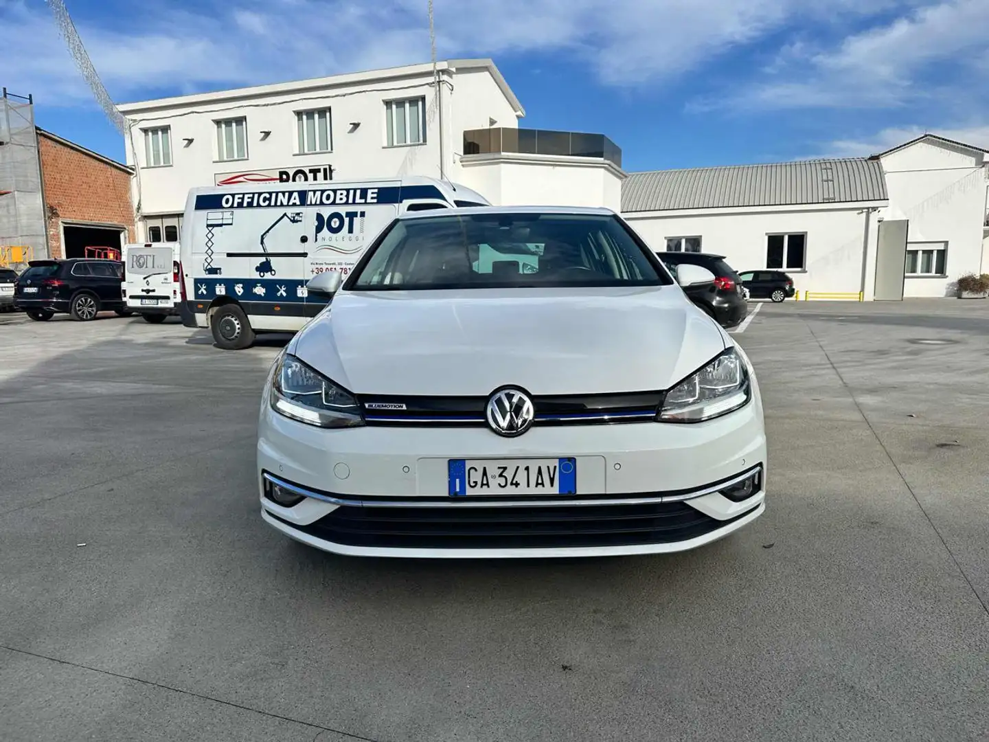Volkswagen Golf 1.5 TGI 5p. Executive BlueMotion Technology Blanc - 2