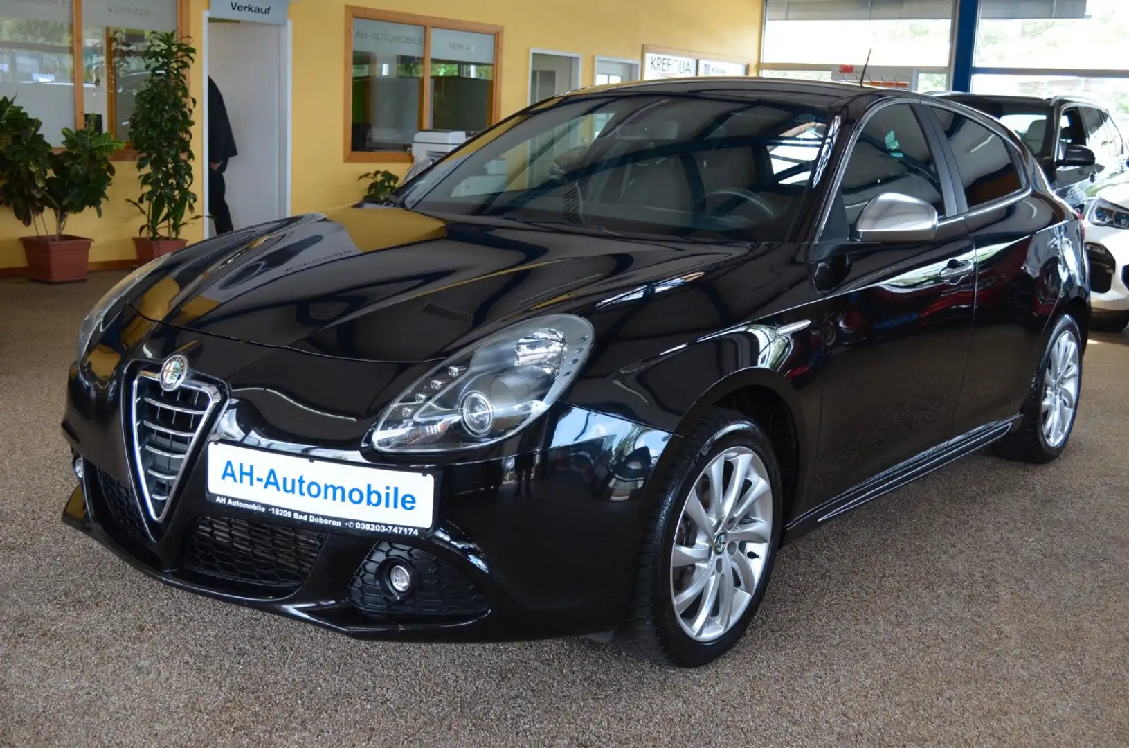 Alfa Romeo Giulietta Turismo KLIMAAUTO./ TEMPOMAT Noir - 1