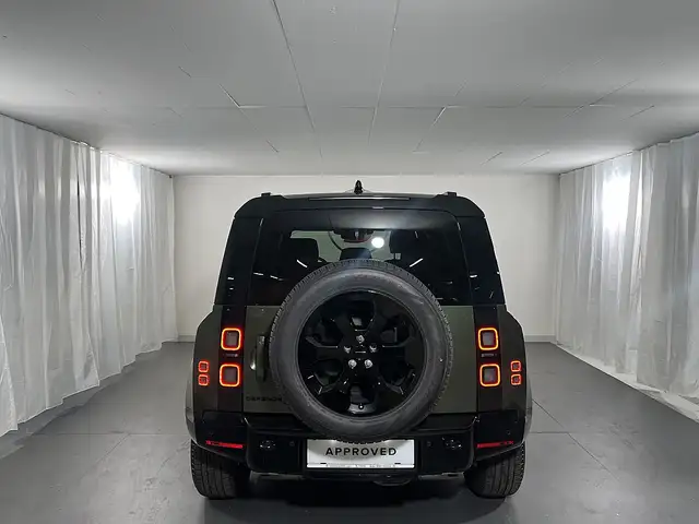 Land Rover Defender 110 P300e PHEV AWD X-Dynamic SE Aut. Ansicht 8