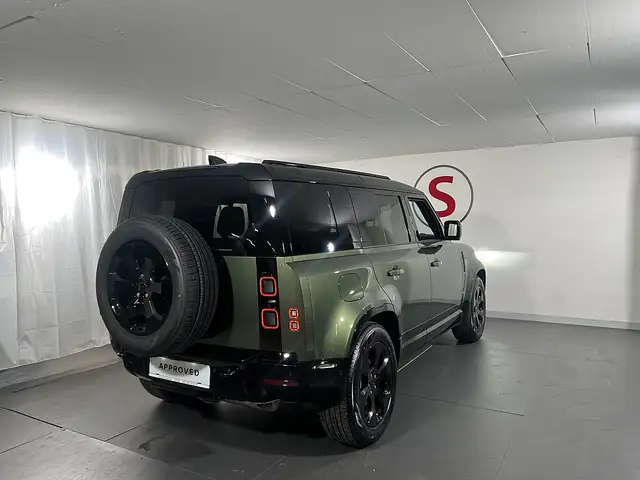 Land Rover Defender 110 P300e PHEV AWD X-Dynamic SE Aut. Ansicht 2