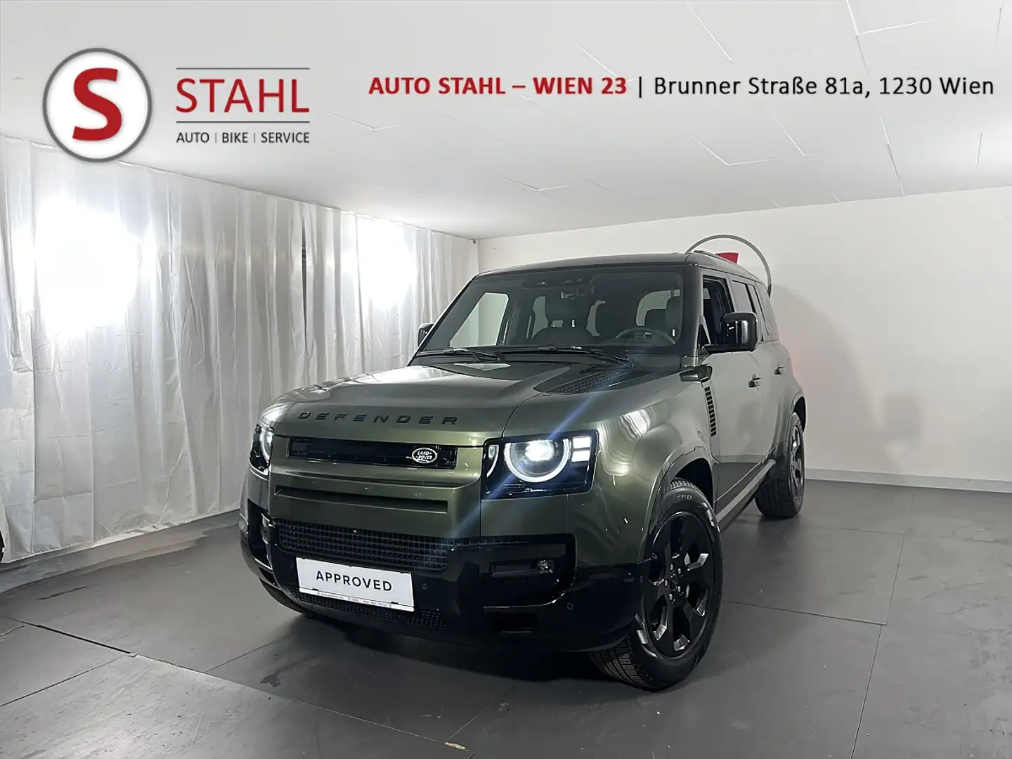 Land Rover Defender 110 P300e PHEV AWD X-Dynamic SE Aut. Grün - 1
