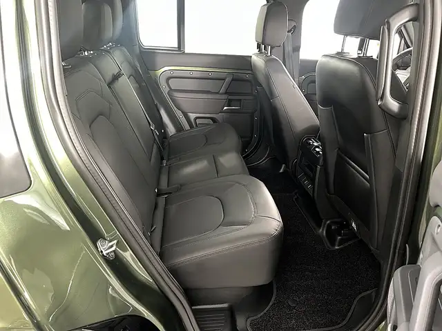 Land Rover Defender 110 P300e PHEV AWD X-Dynamic SE Aut. Ansicht 4