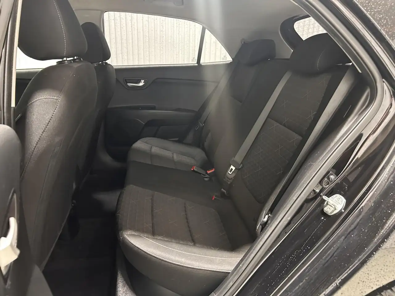 Kia Rio снимка Kia Rio