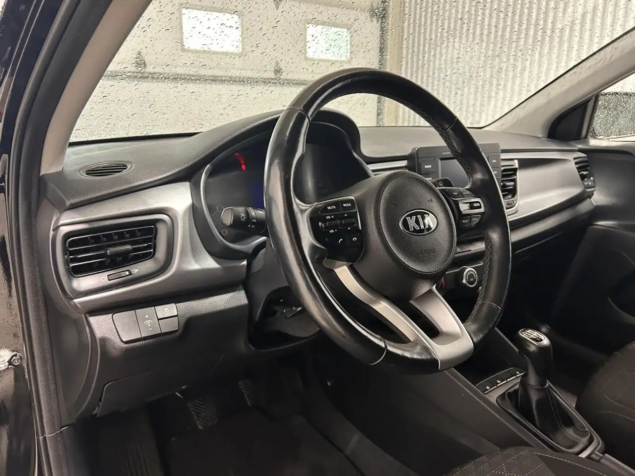 Kia Rio снимка Kia Rio