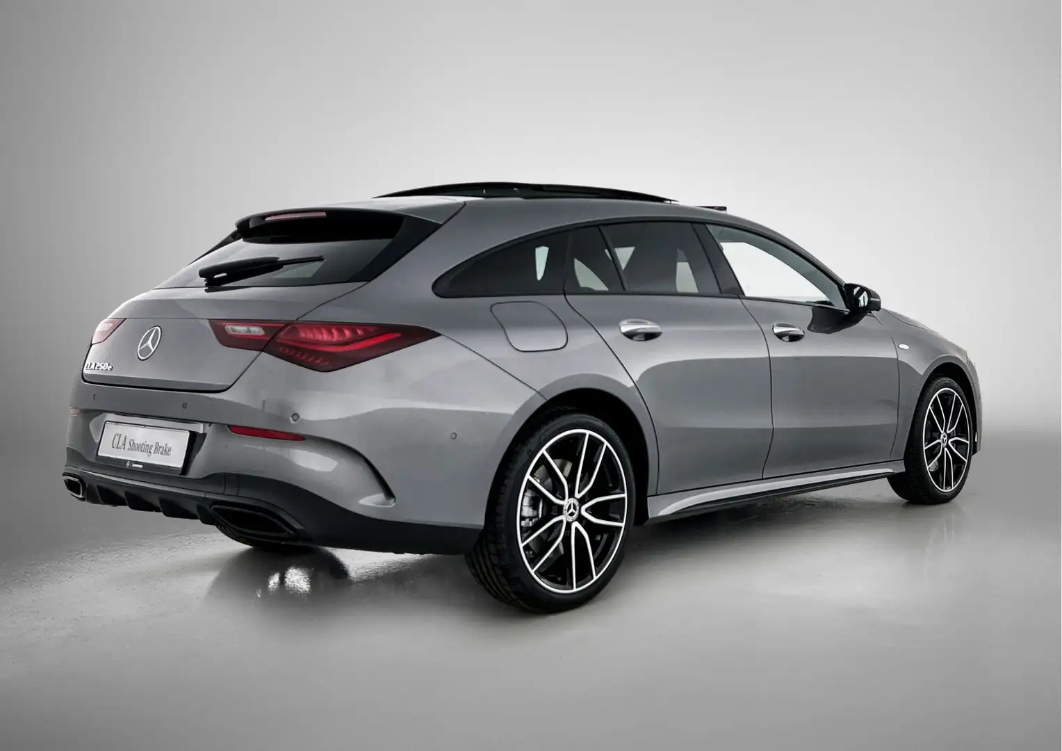 Mercedes-Benz CLA 250 Shooting Brake e Business Solution AMG | Nightpakk Grijs - 2