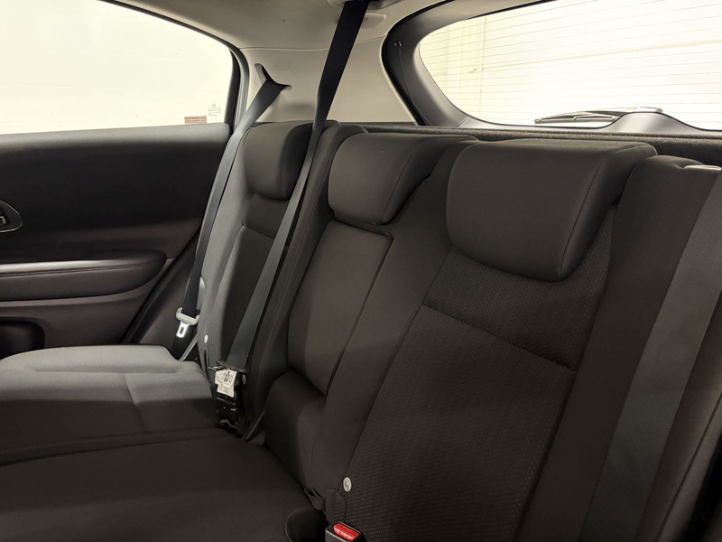 Honda HR-V 1.5 i-VTEC ELEGANCE — photo 11