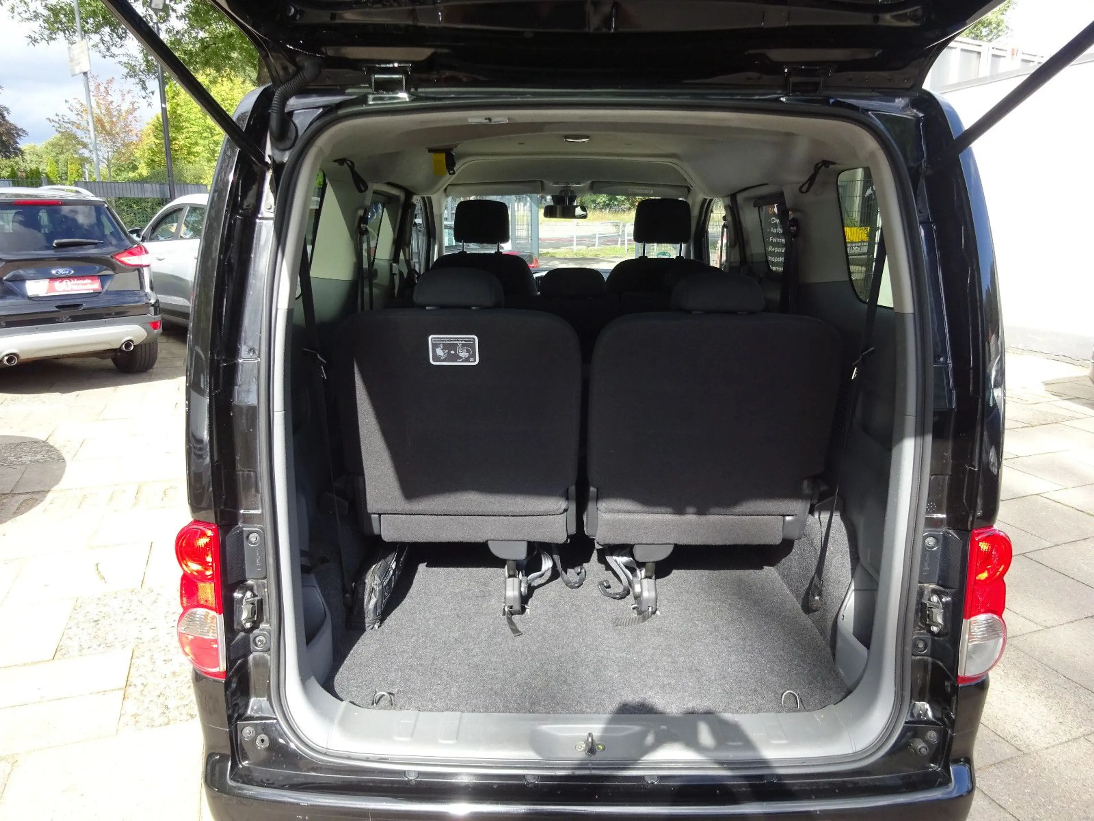 Nissan NV200 /Evalia Evalia Tekna/ Navi / SHZ / 7-Sitze — photo 13