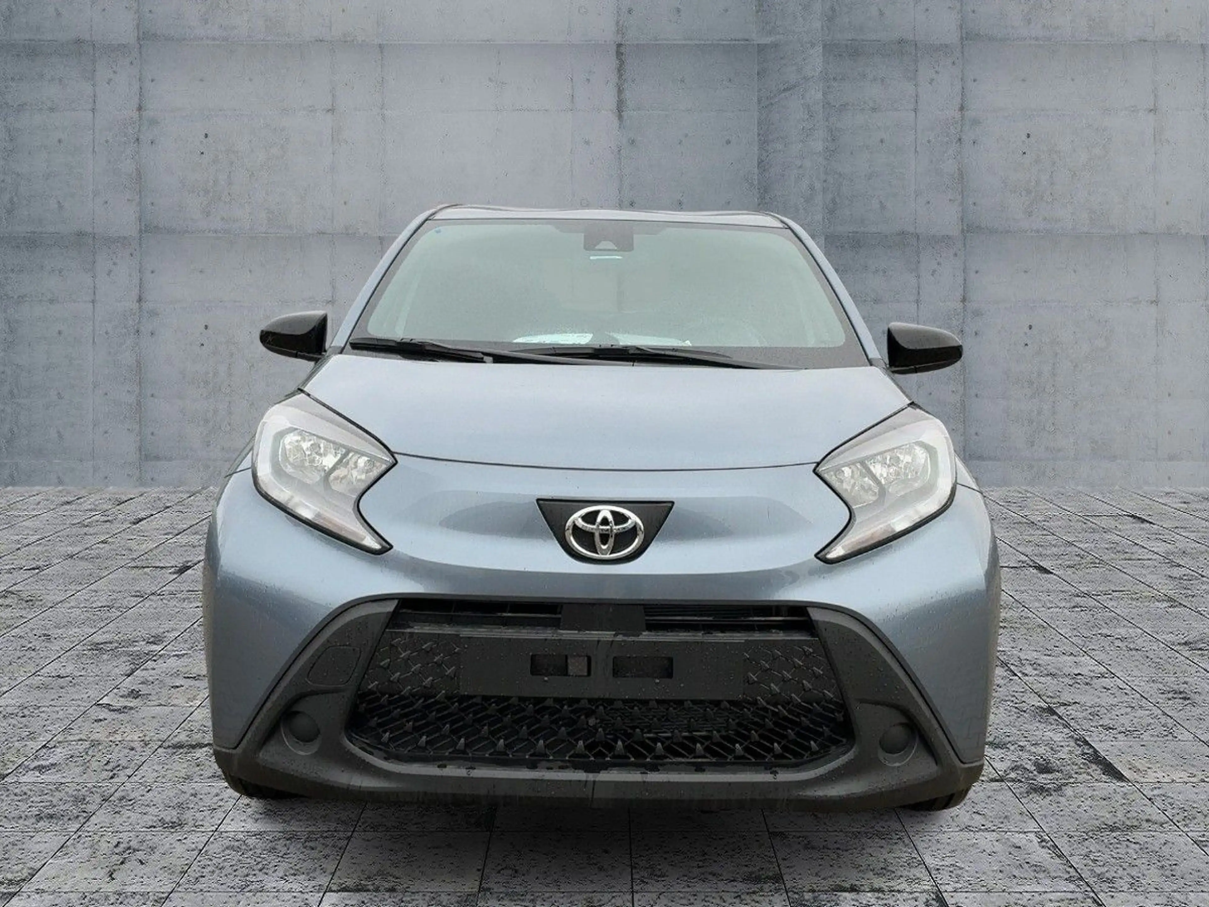 Toyota Aygo X AYGO X Benzin Play 1.0 — photo 3