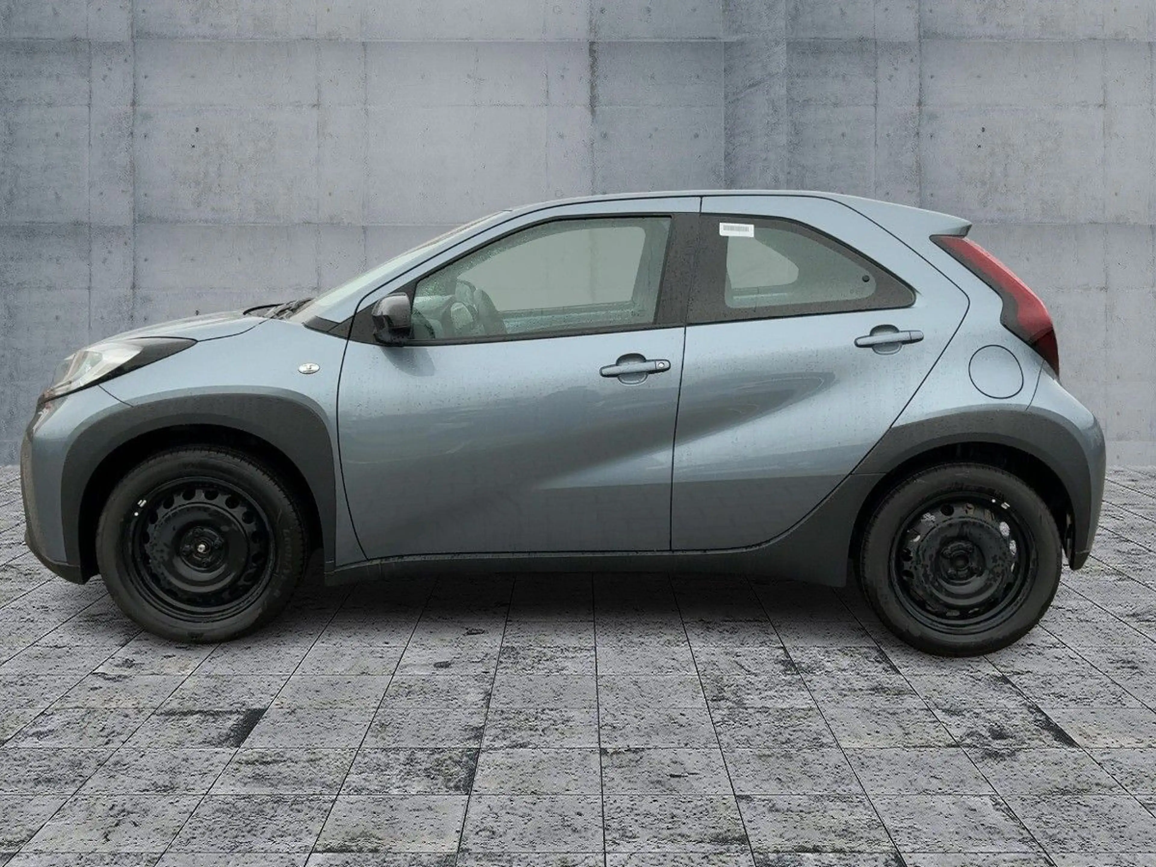Toyota Aygo X AYGO X Benzin Play 1.0 — photo 4