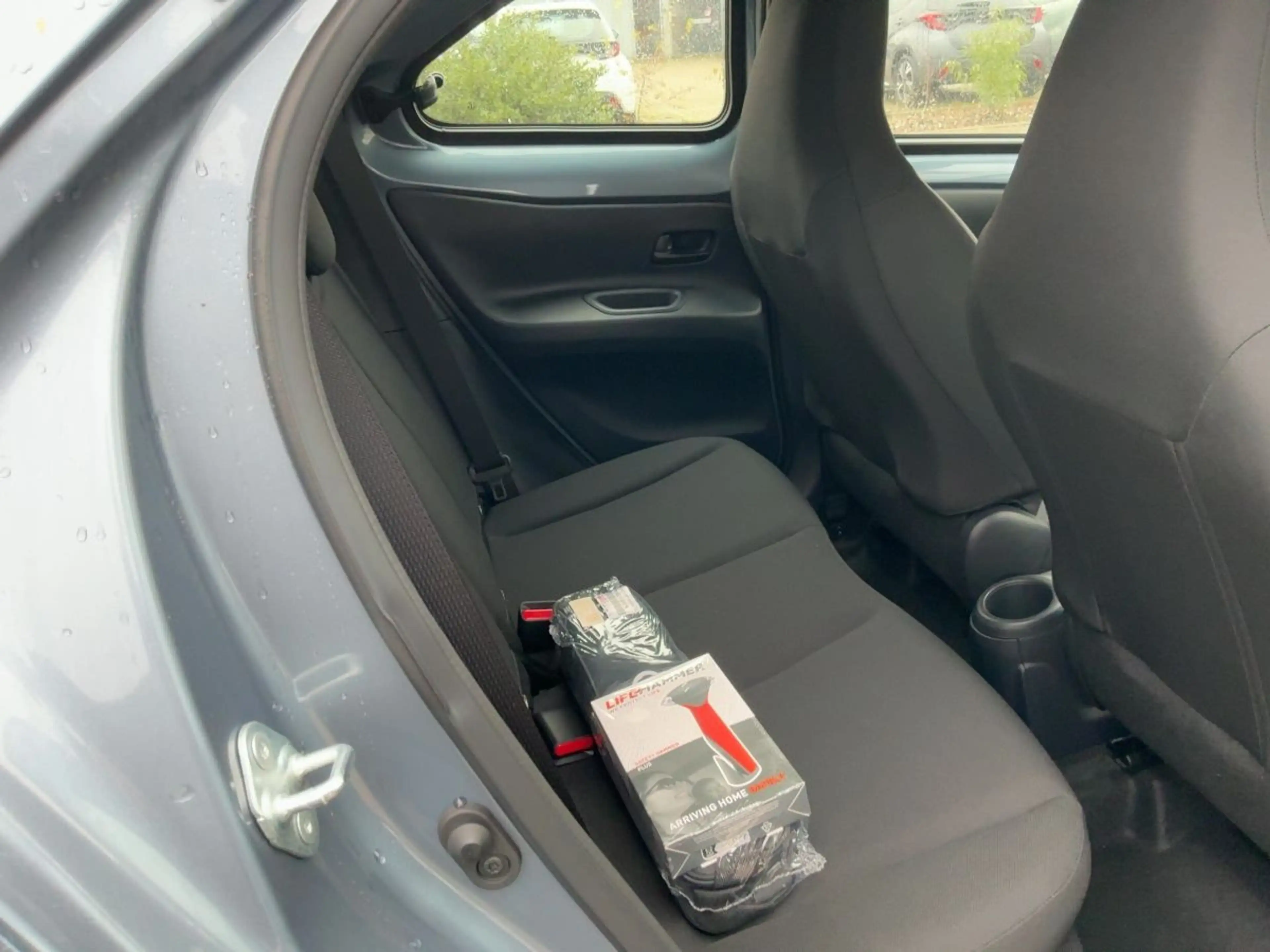 Toyota Aygo X AYGO X Benzin Play 1.0 — photo 14