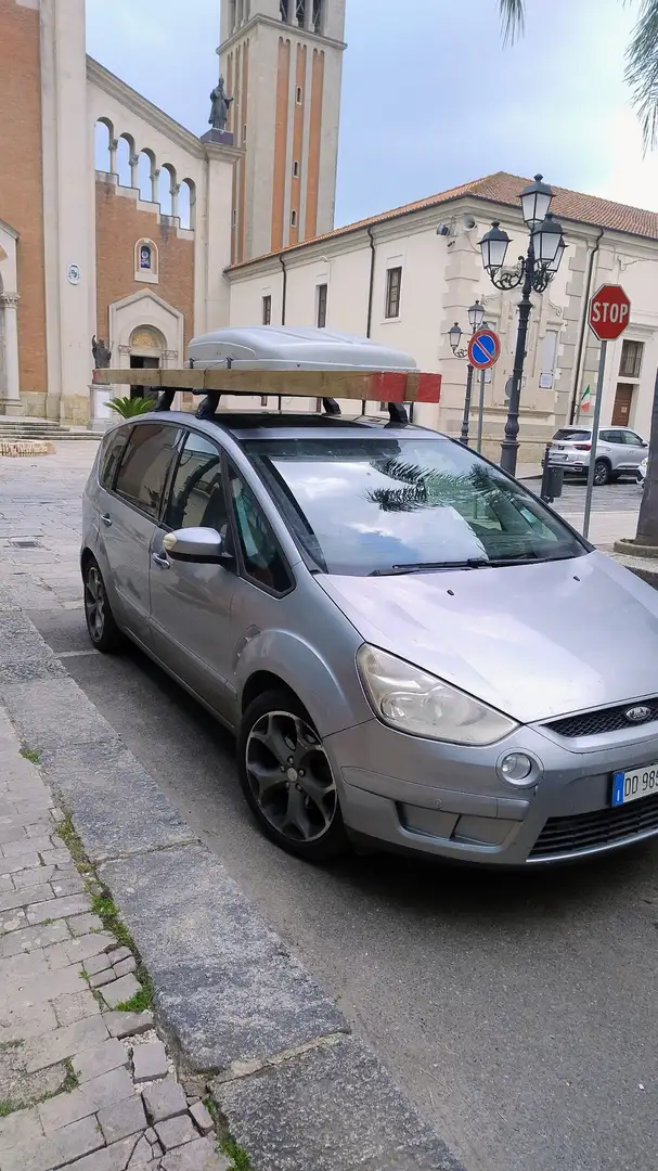 Ford S-Max 2.0 tdci - 1