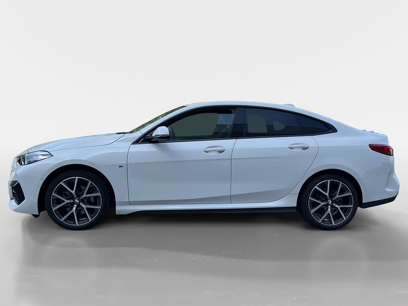 BMW 218 M Sport — photo 4