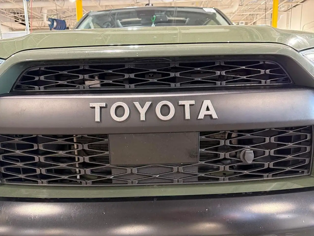 Toyota 4-Runner снимка Toyota 4-Runner