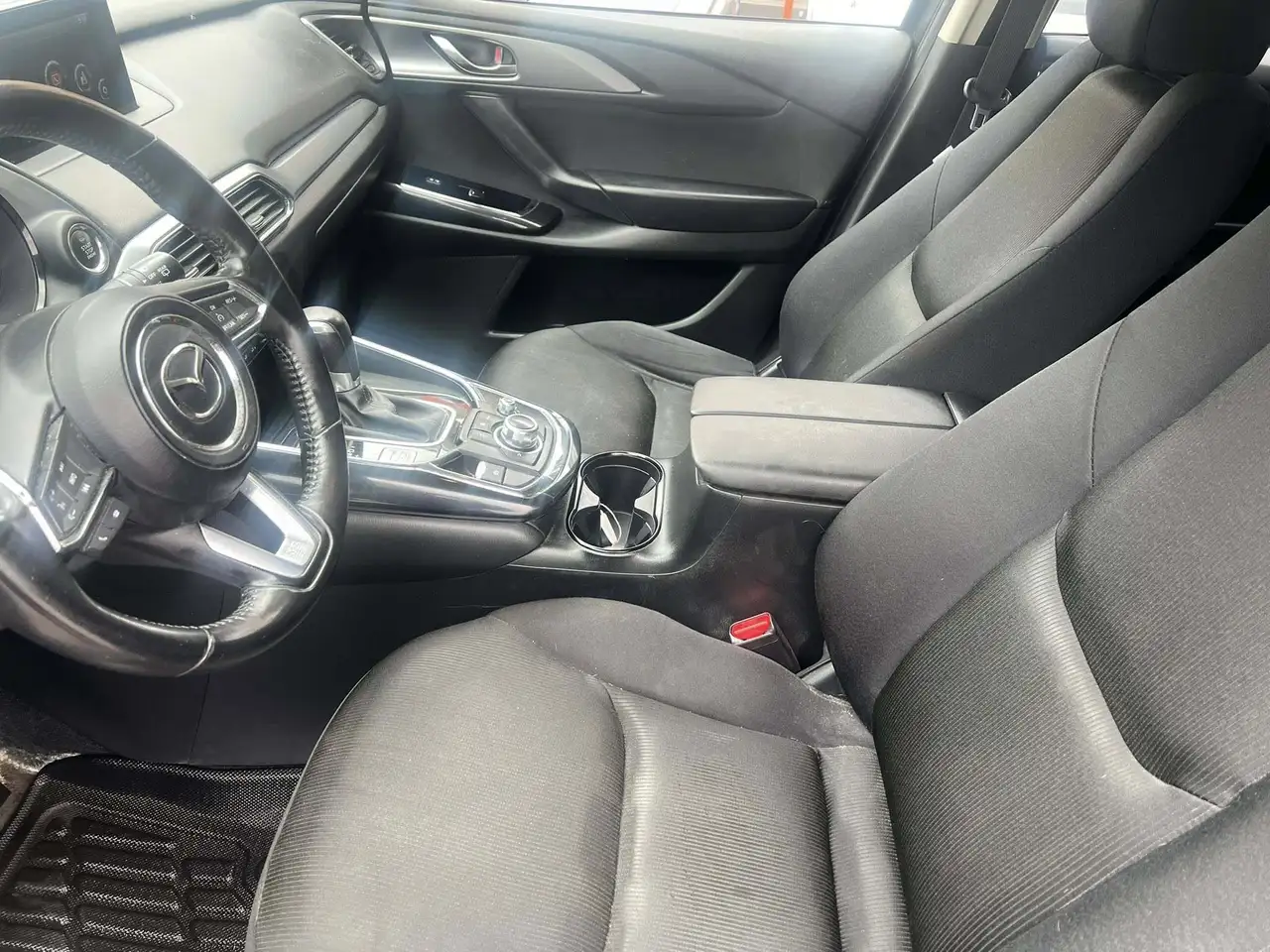 Mazda CX-9 снимка Mazda CX-9