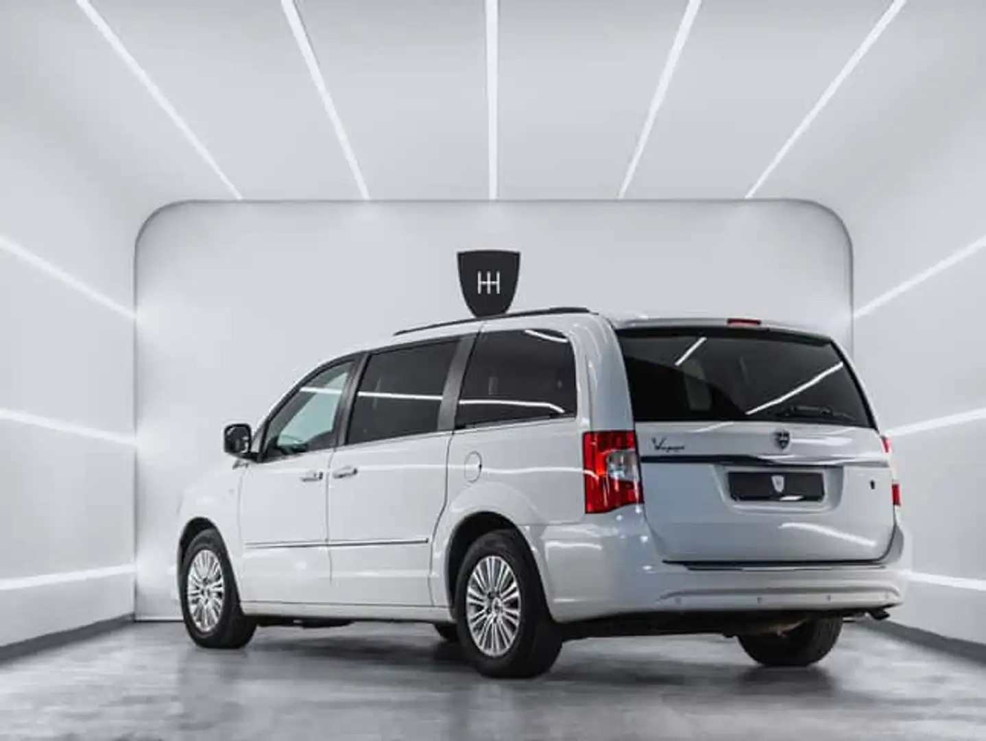 Lancia Voyager 2.8CRD Gold Aut. - 2