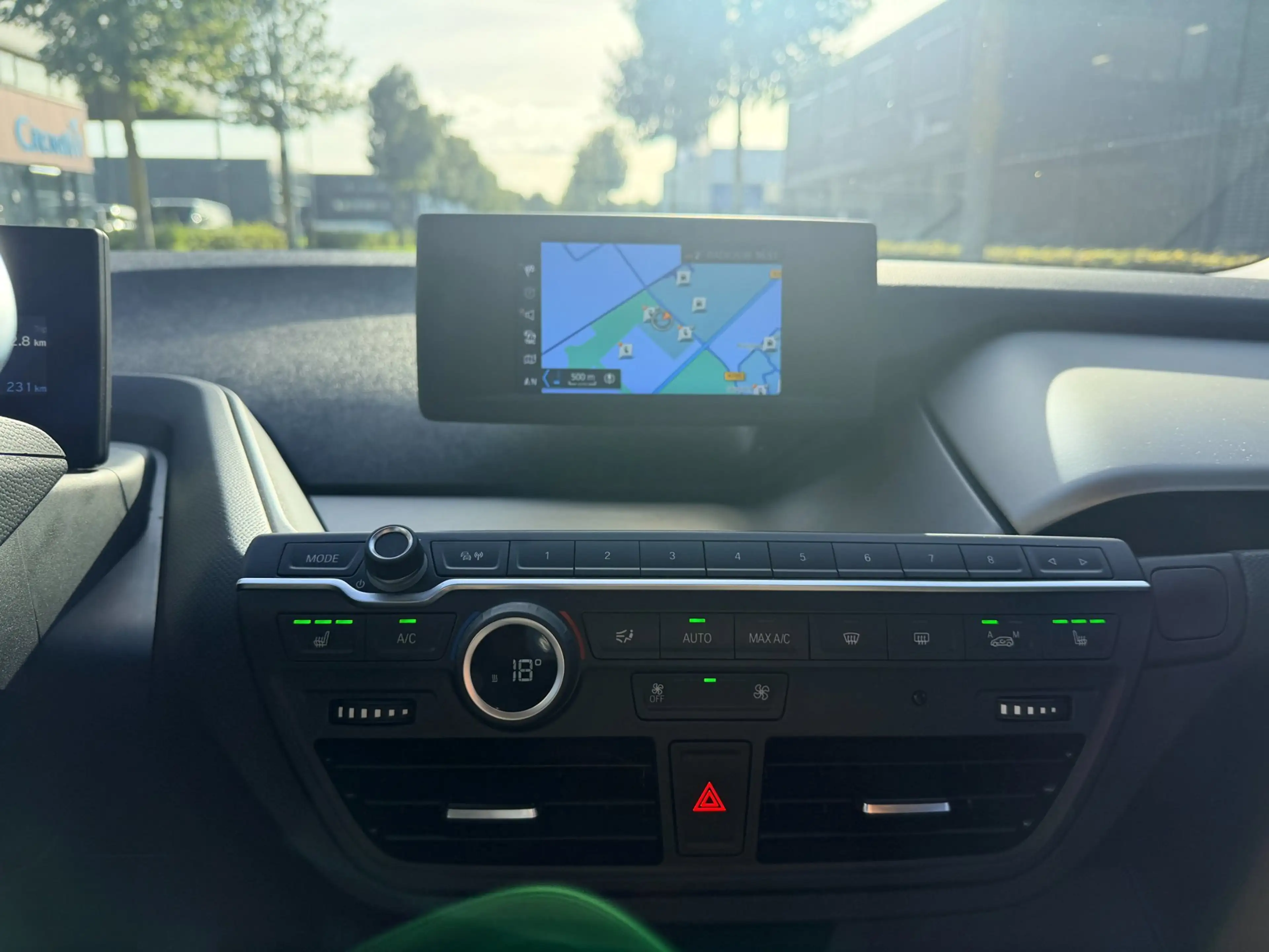 BMW i3 I3S 120Ah 42 kWh, stoelverwarming, — photo 15