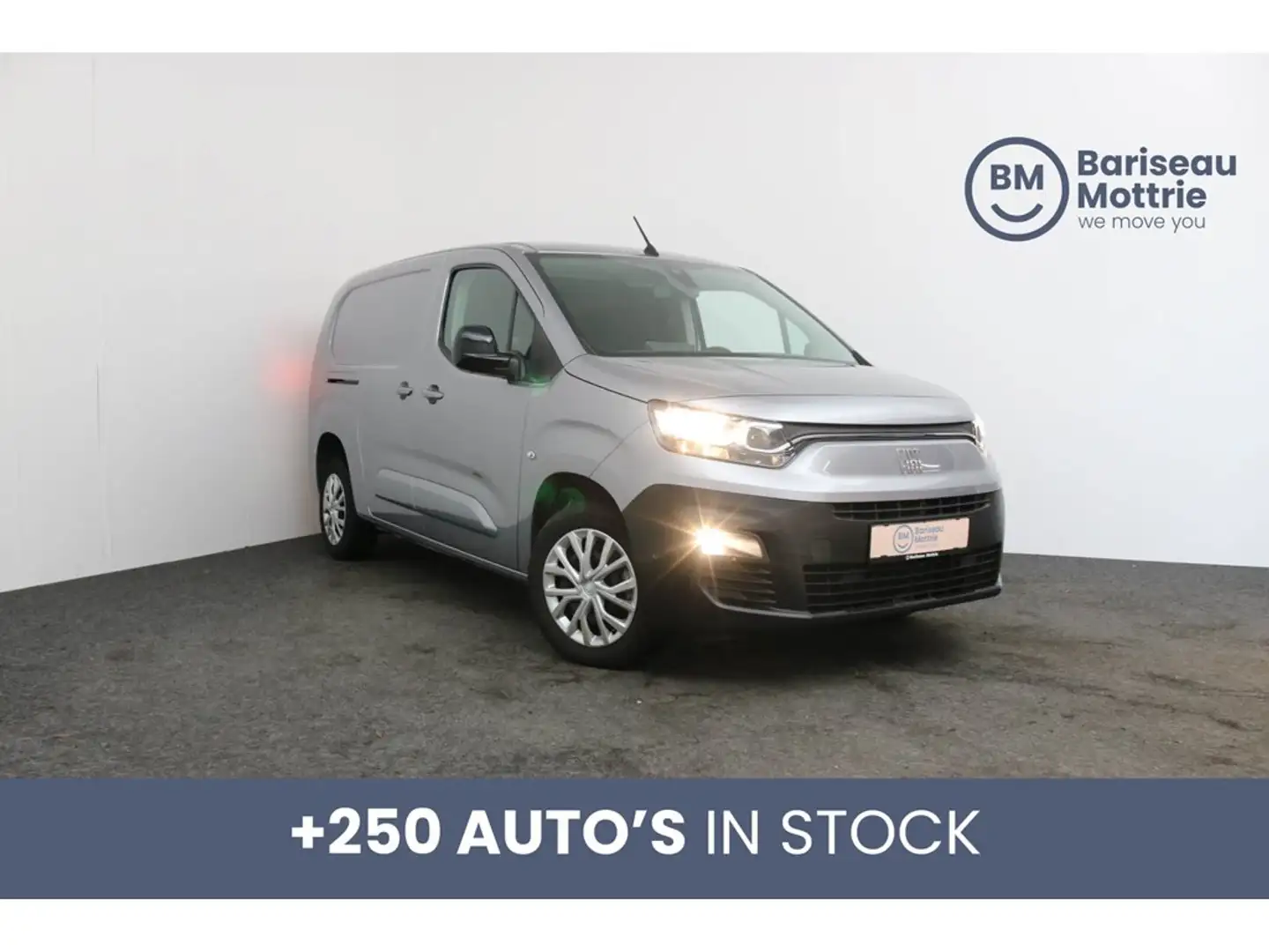 Fiat Doblo VAN 1.5D L2 HEAVY *DAB*GPS*CARPLAY*MAGIC CARGO*KLI Gris - 1