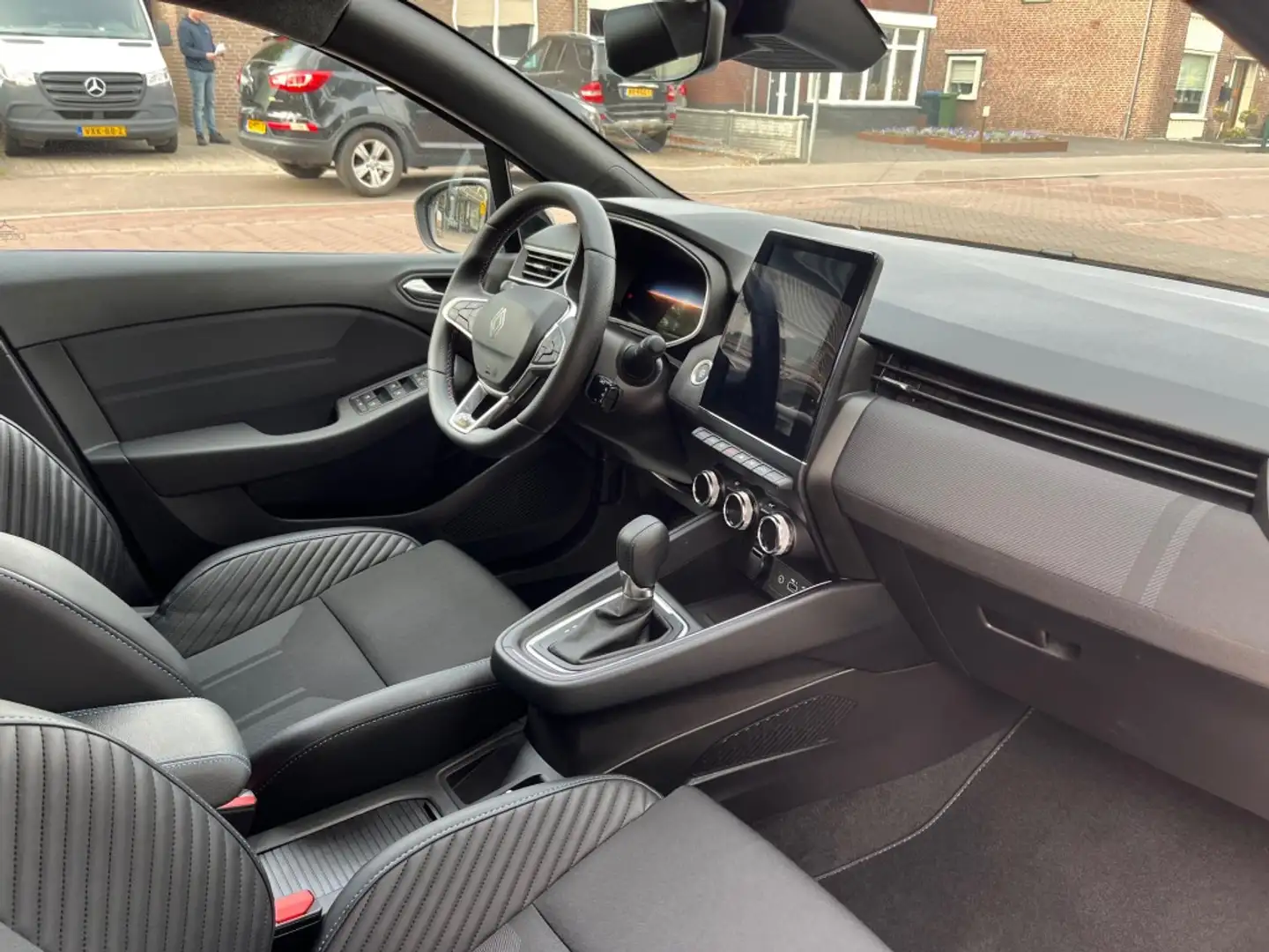Renault Clio 1.6 E-Tech Full Hybrid 145PK Esprit Alpine / ADAP. Gris - 2