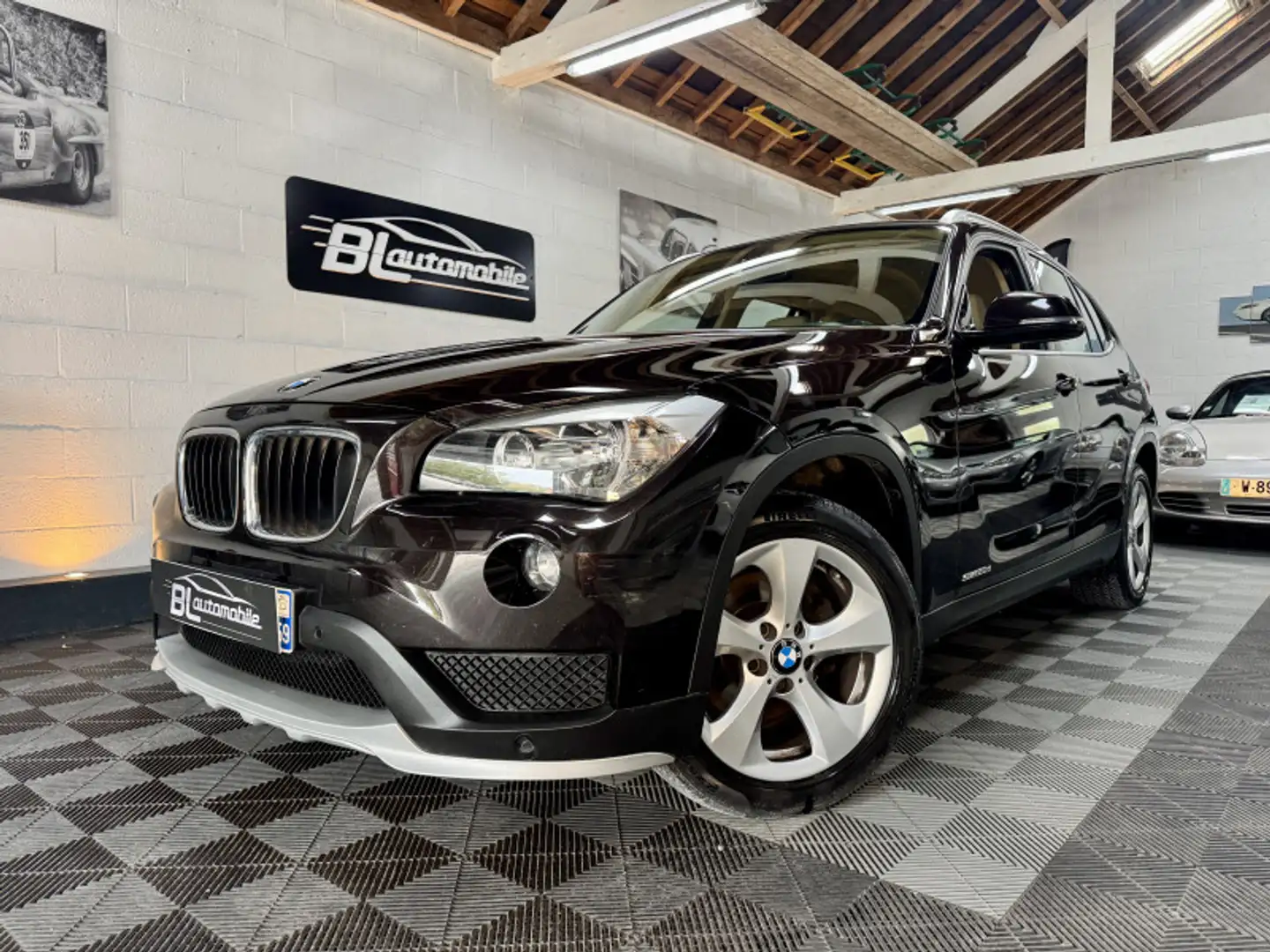 BMW X1 (E84) SDRIVE20D 163CH EFFICIENTDYNAMICS EDITION EXECUTIVE Braun - 1