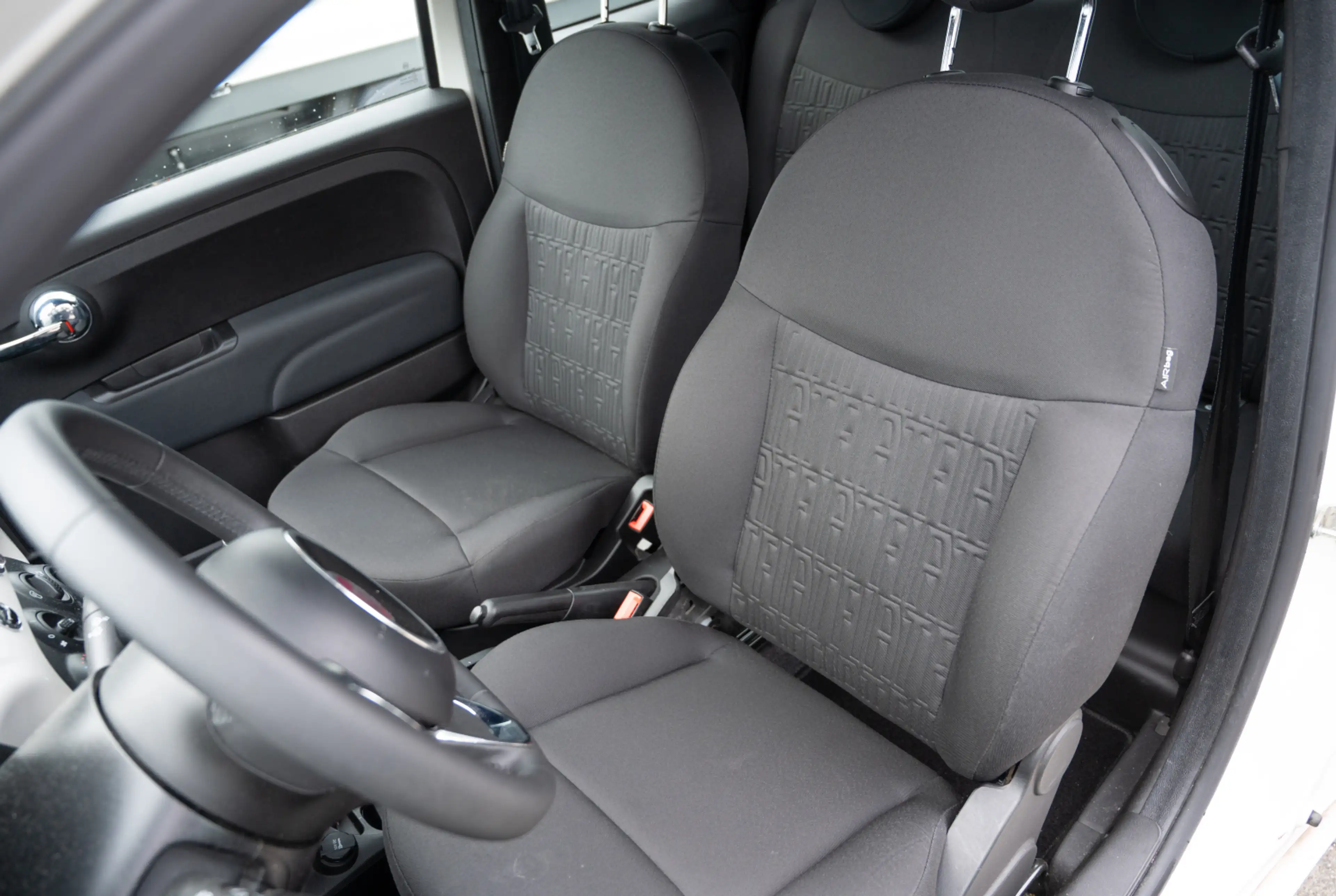 Fiat 500 1.0 GSE N3 Hybrid *KOMFORT-PAKET*MIRRORSCREEN* — photo 7