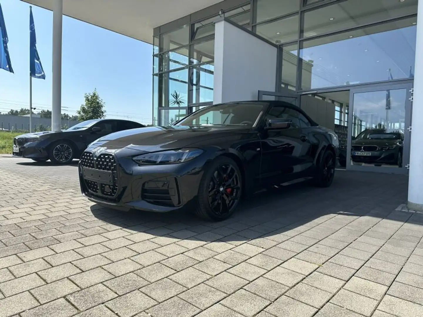 BMW 420 i Cabrio M Sportpaket **Jahresstart-Aktion** Noir - 2
