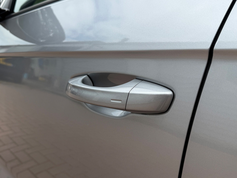 Volkswagen T-Roc 1.5 TSI R-Line - Camera - Keyless - LED — photo 16