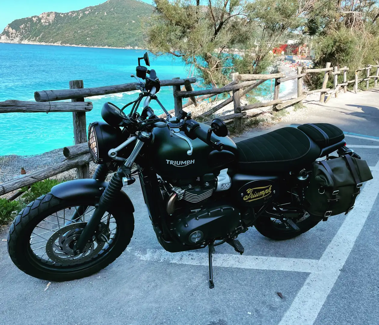 Triumph Street Scrambler - 2